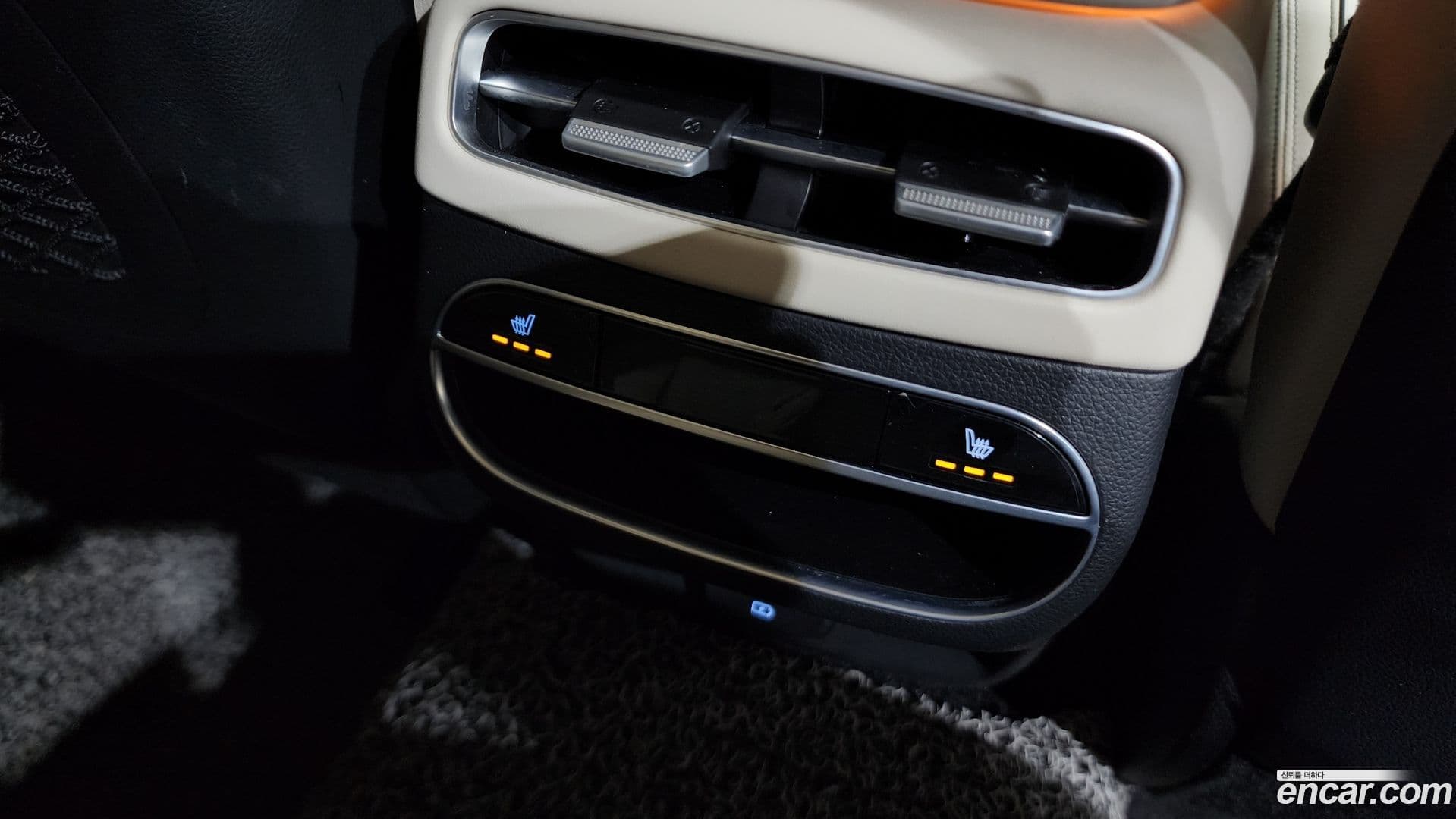 Main__Slider__Photo:GV70 Genesis 2022.2-18