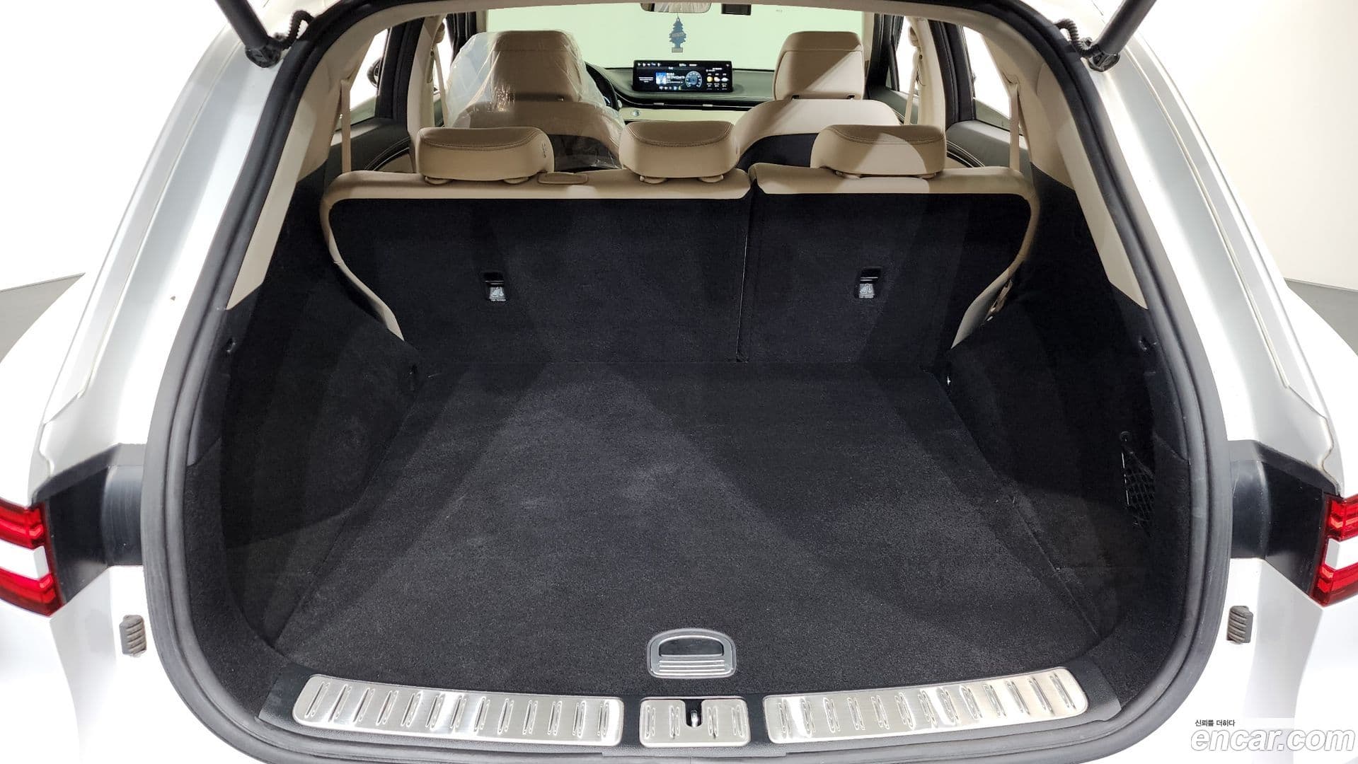 Main__Slider__Photo:GV70 Genesis 2022.2-19