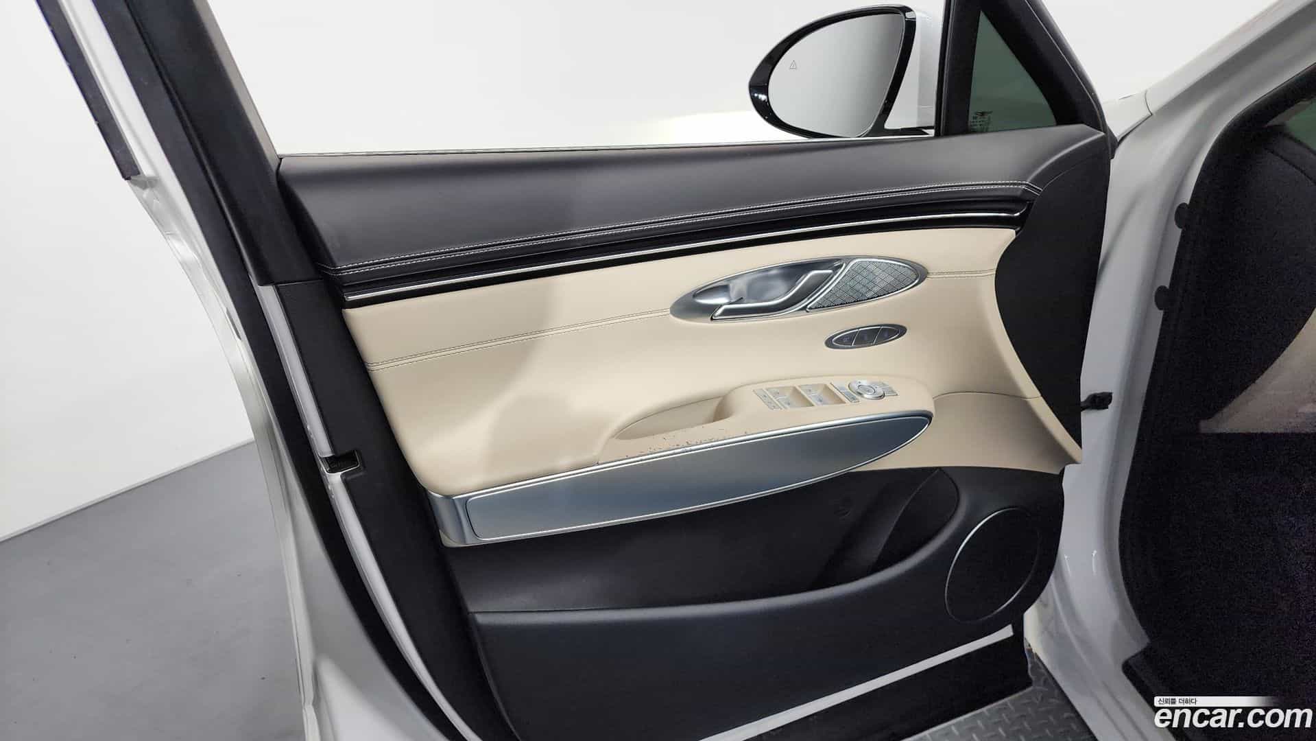 GV70 Genesis 2022.2-INNER-034
