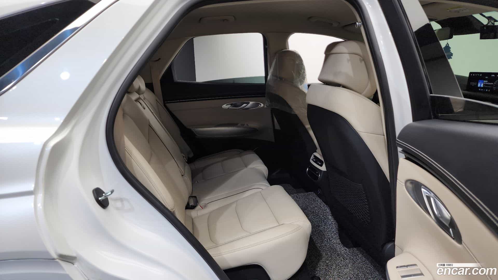 GV70 Genesis 2022.2-INNER-036