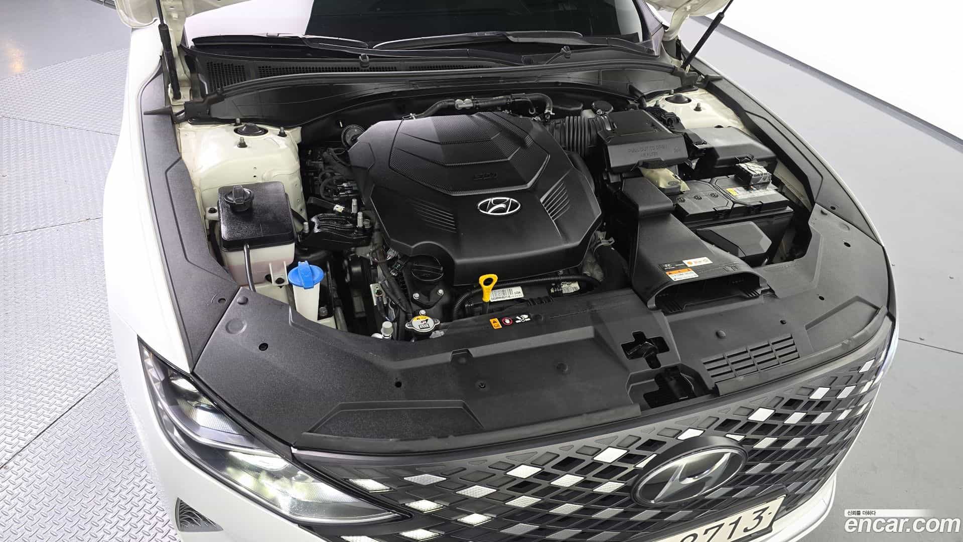Grandeur Hyundai 2022.2-OUTER-006