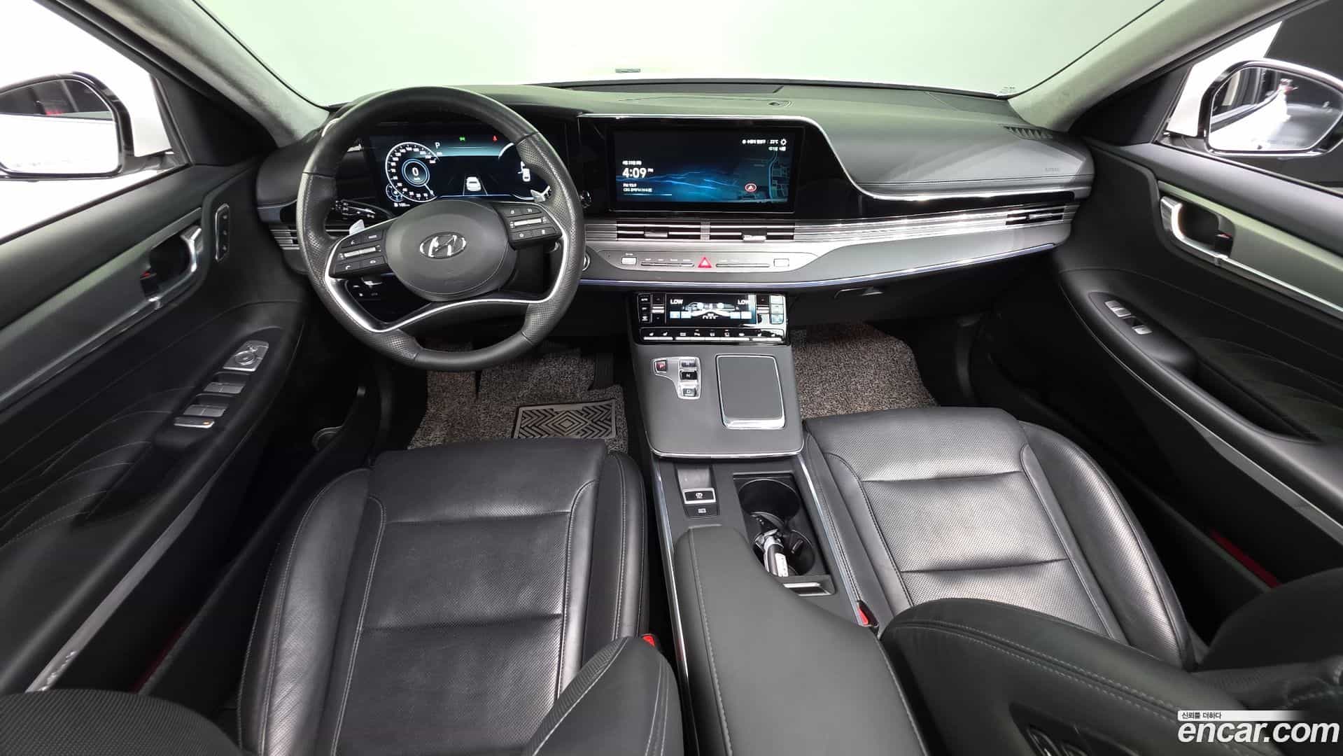 Grandeur Hyundai 2022.2-INNER-007