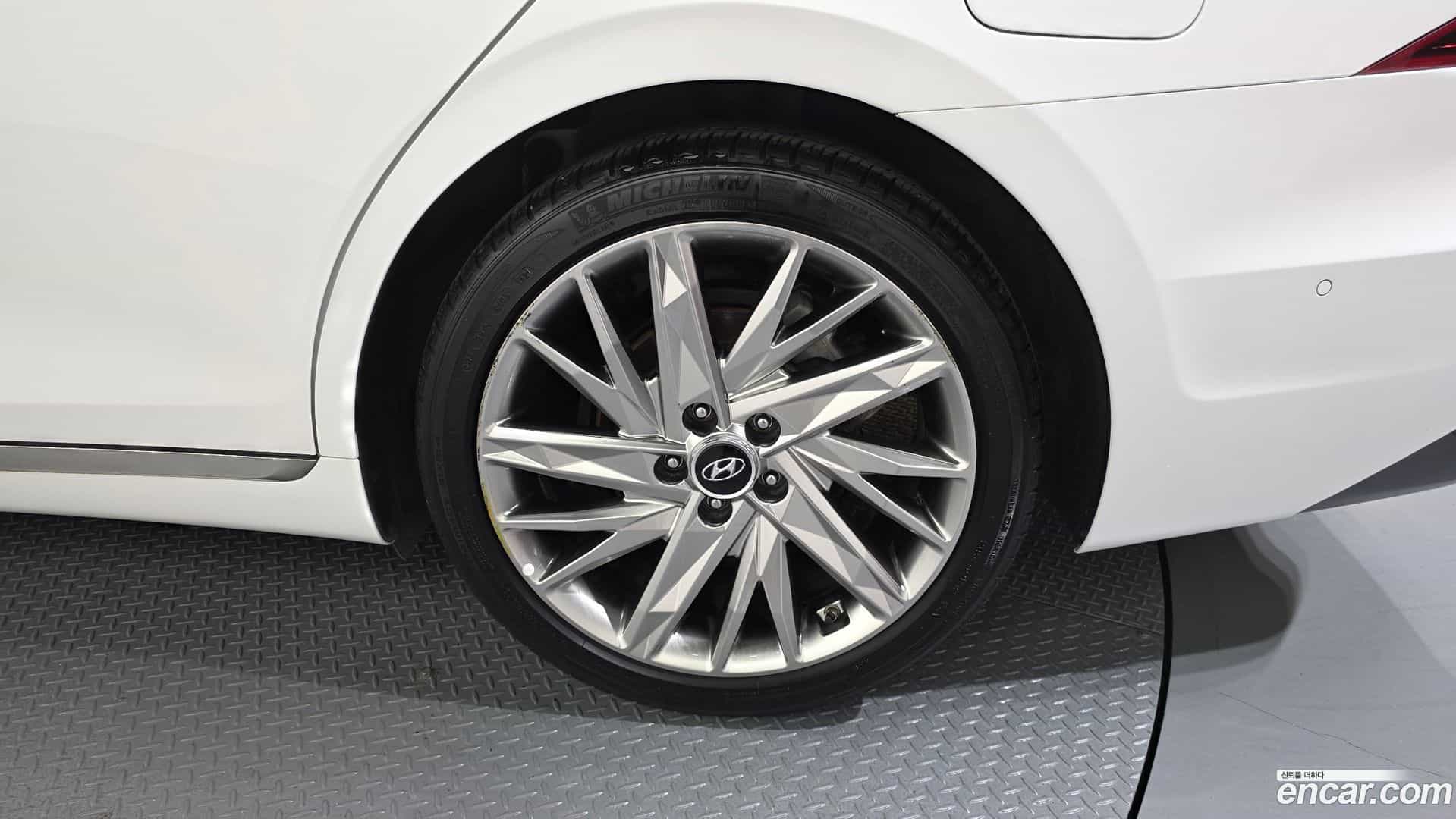 Grandeur Hyundai 2022.2-OUTER-031