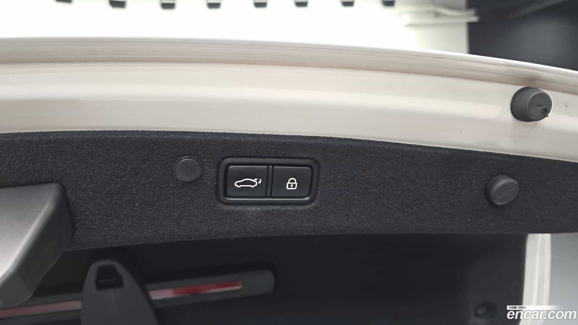 Grandeur Hyundai 2022.2-OPTION-046