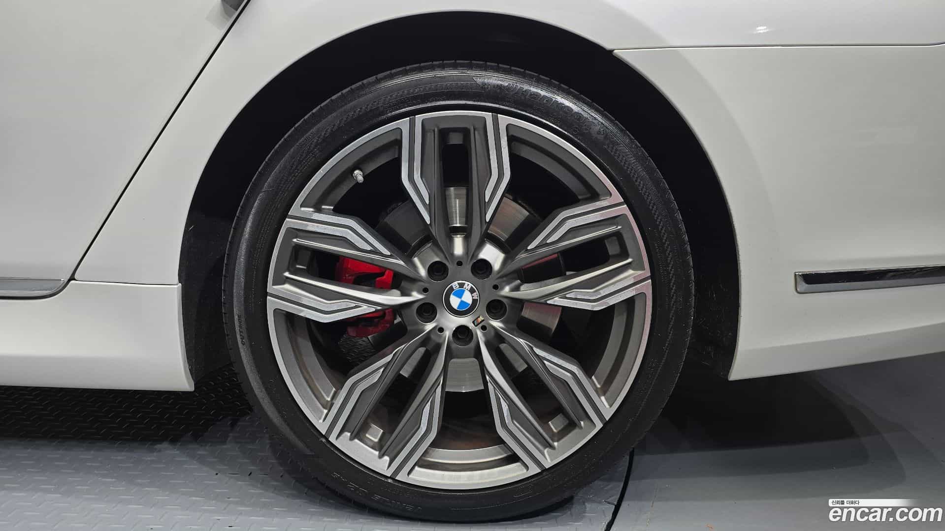 7-Series BMW 2020.4-OUTER-031