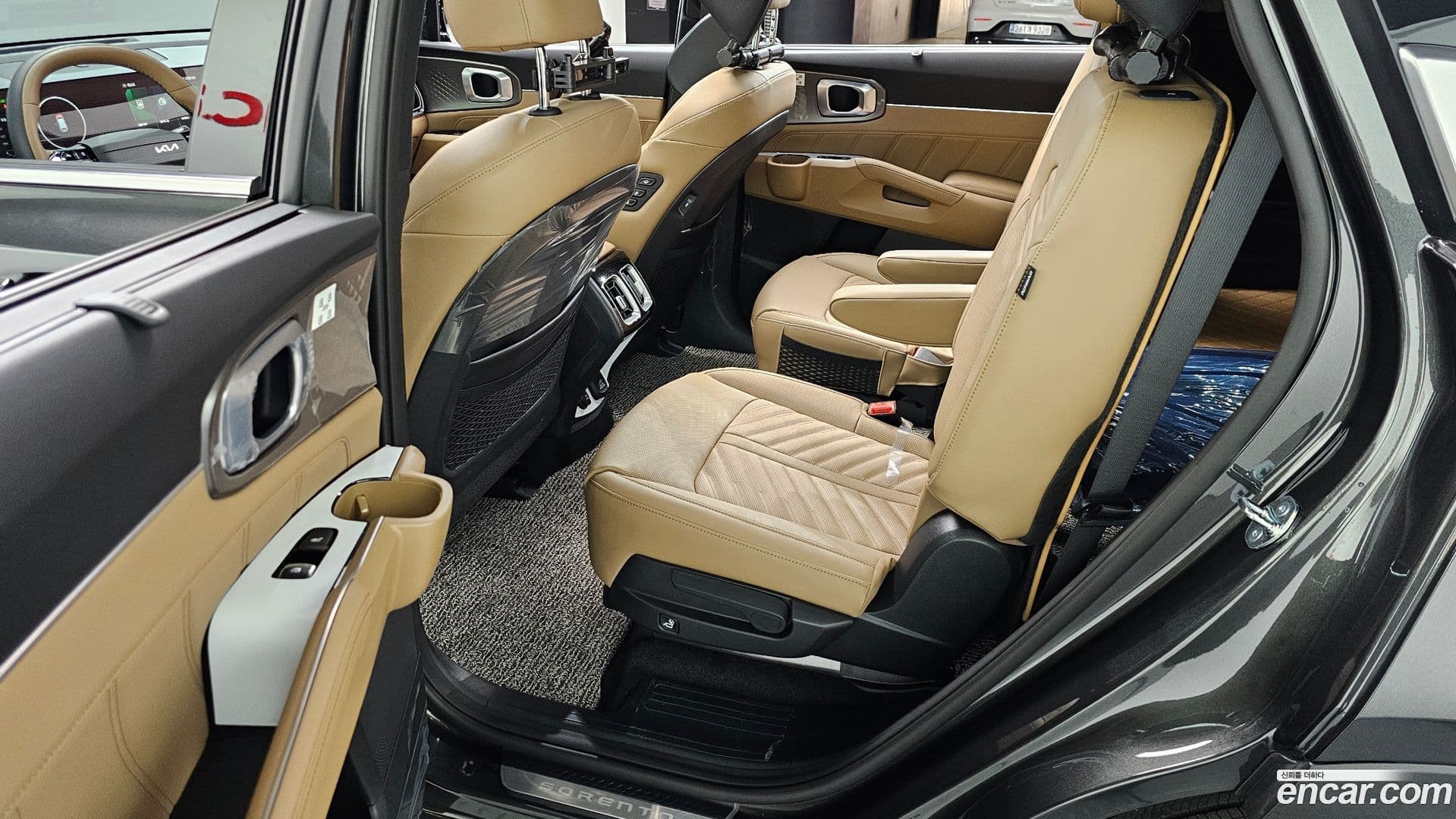 Main__Slider__Photo:Sorento Kia 2026.1-10