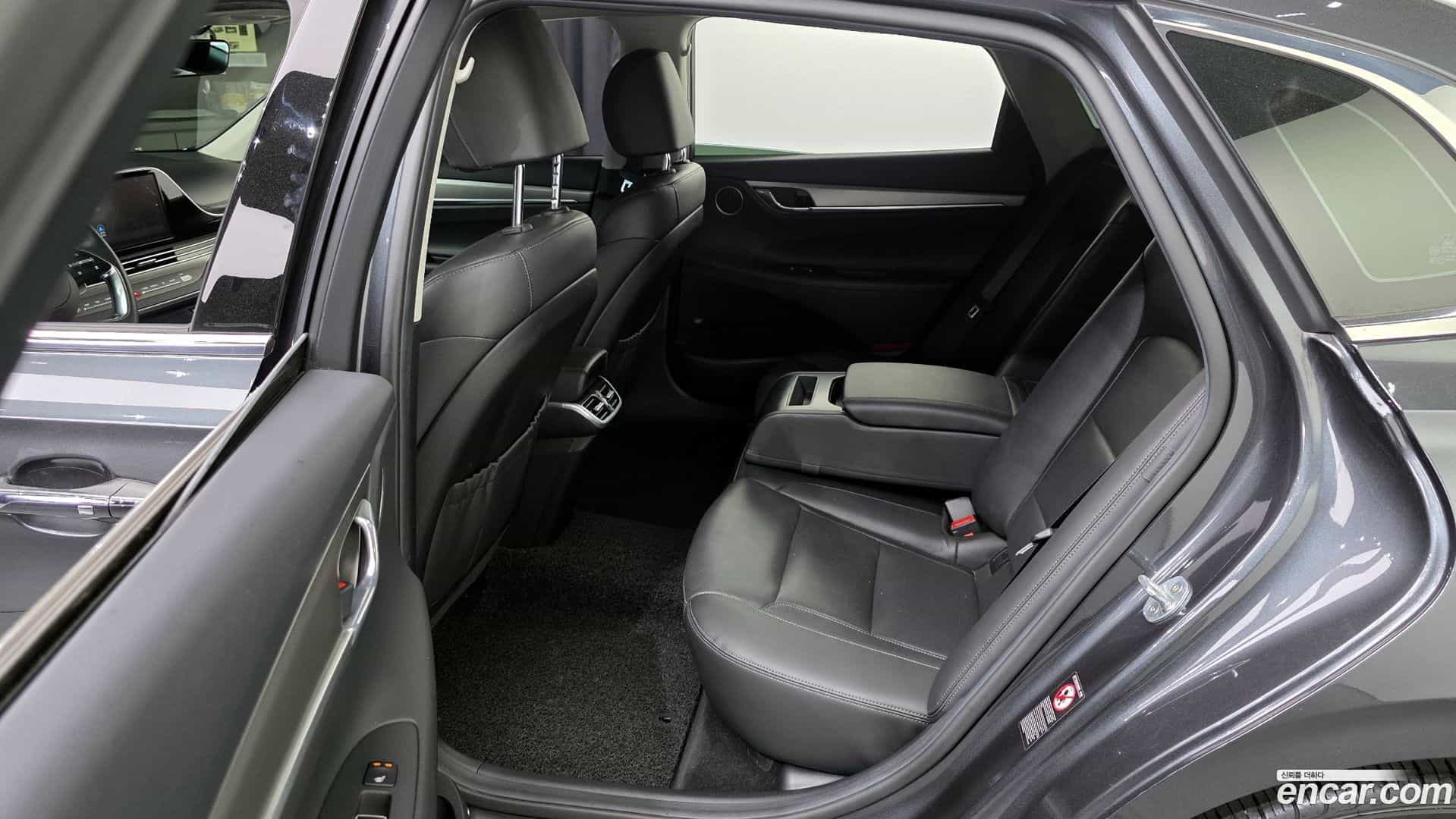 Grandeur Hyundai 2021.3-OPTION-040