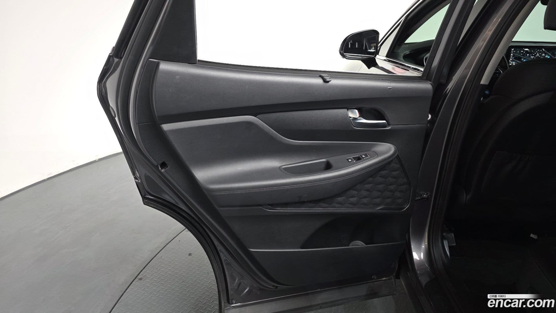 Main__Slider__Photo:Santafe Hyundai 2023.6-24