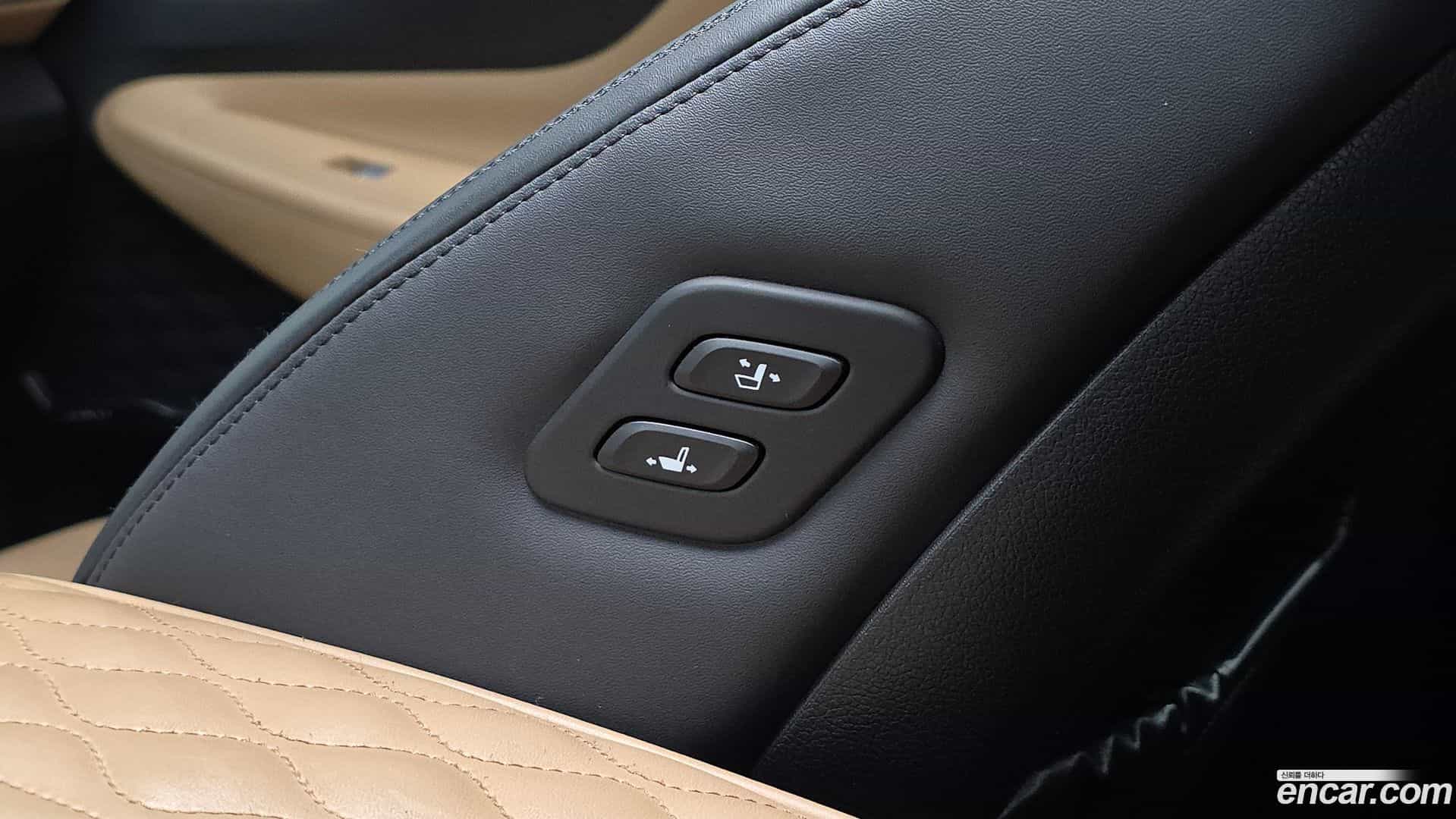 Santafe Hyundai 2022.11-OPTION-040