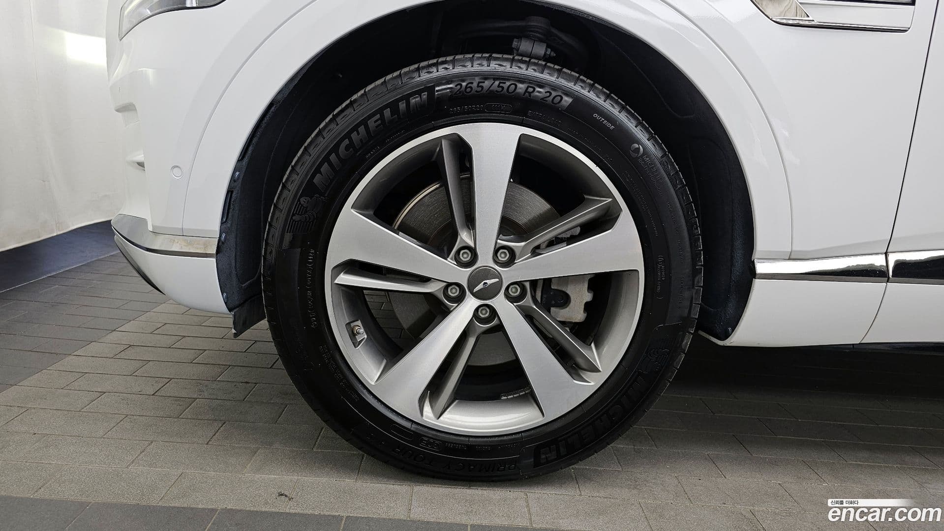 Main__Slider__Photo:GV80 Genesis 2021.7-4