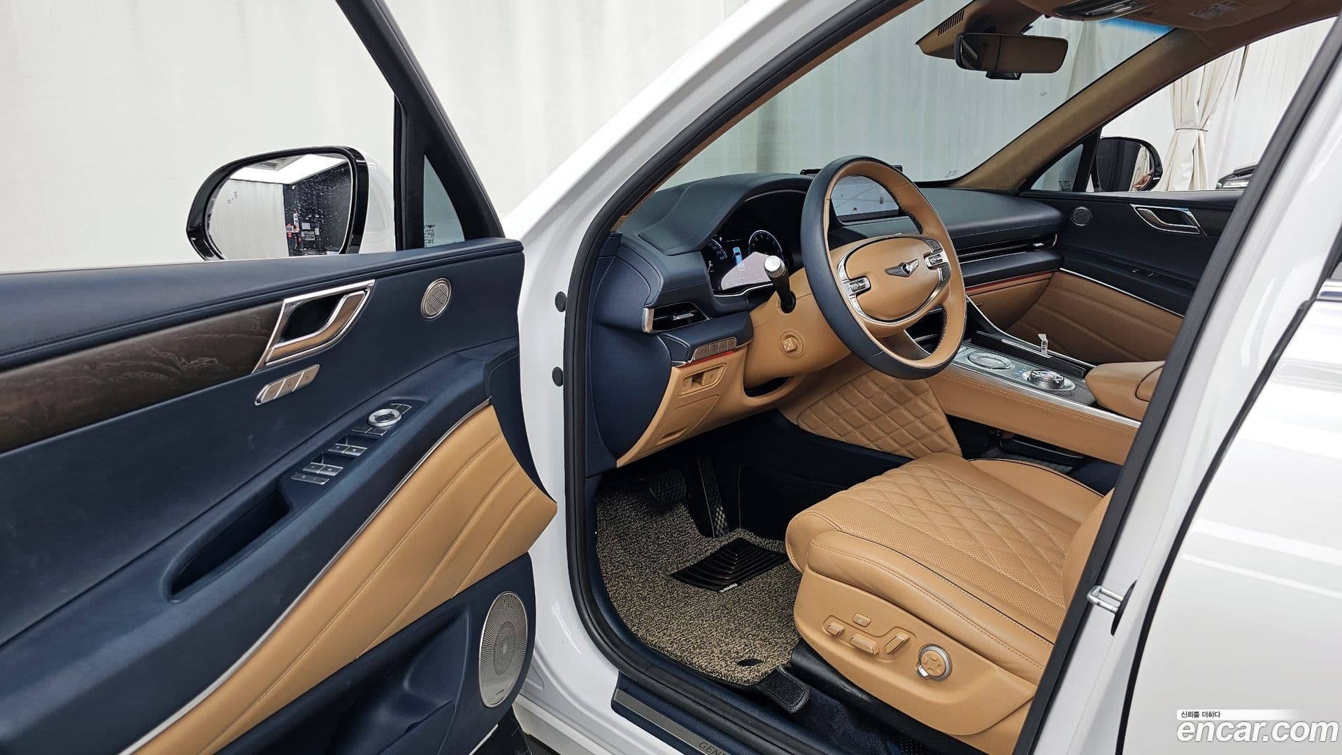 Main__Slider__Photo:GV80 Genesis 2021.7-9