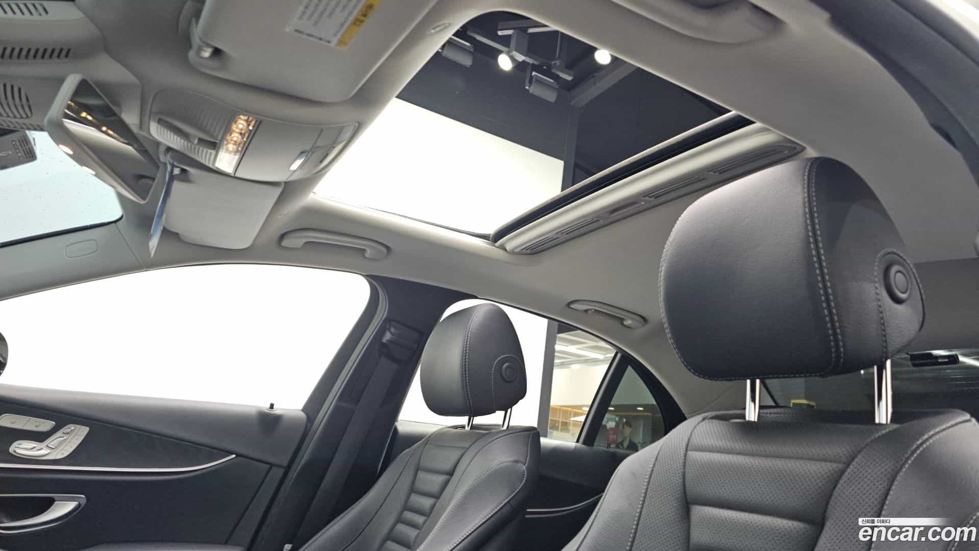 E-Class Mercedes-Benz 2017.1-OPTION-022