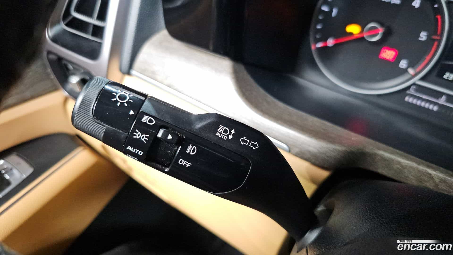 Sorento Kia 2020.6-OPTION-046