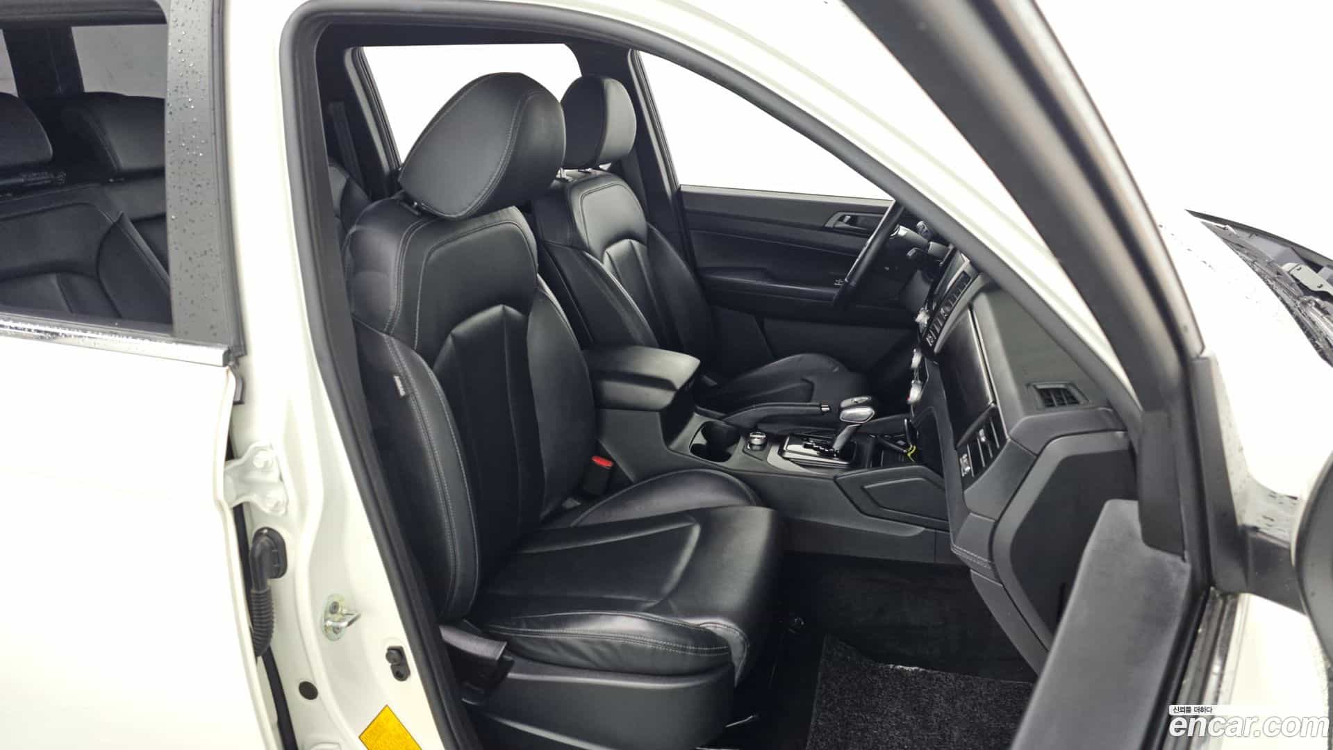 Rexton KG Mobility 2020.8-OPTION-015