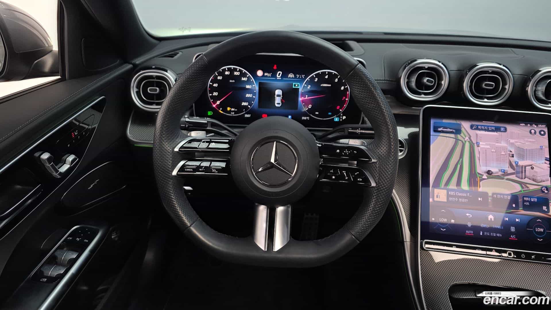 C-Class Mercedes-Benz 2023.6-OPTION-017