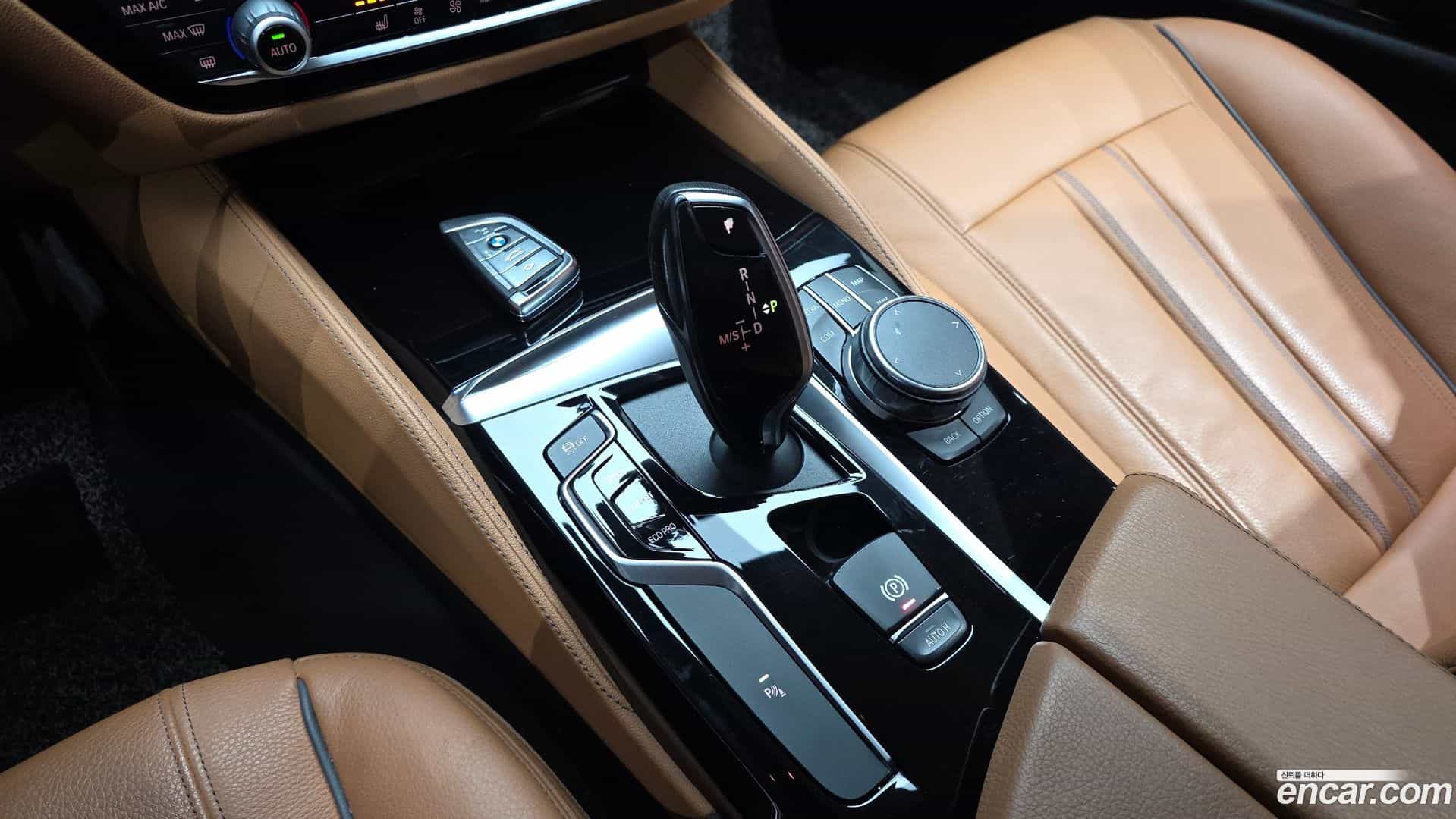 5-Series BMW 2019.11-INNER-009