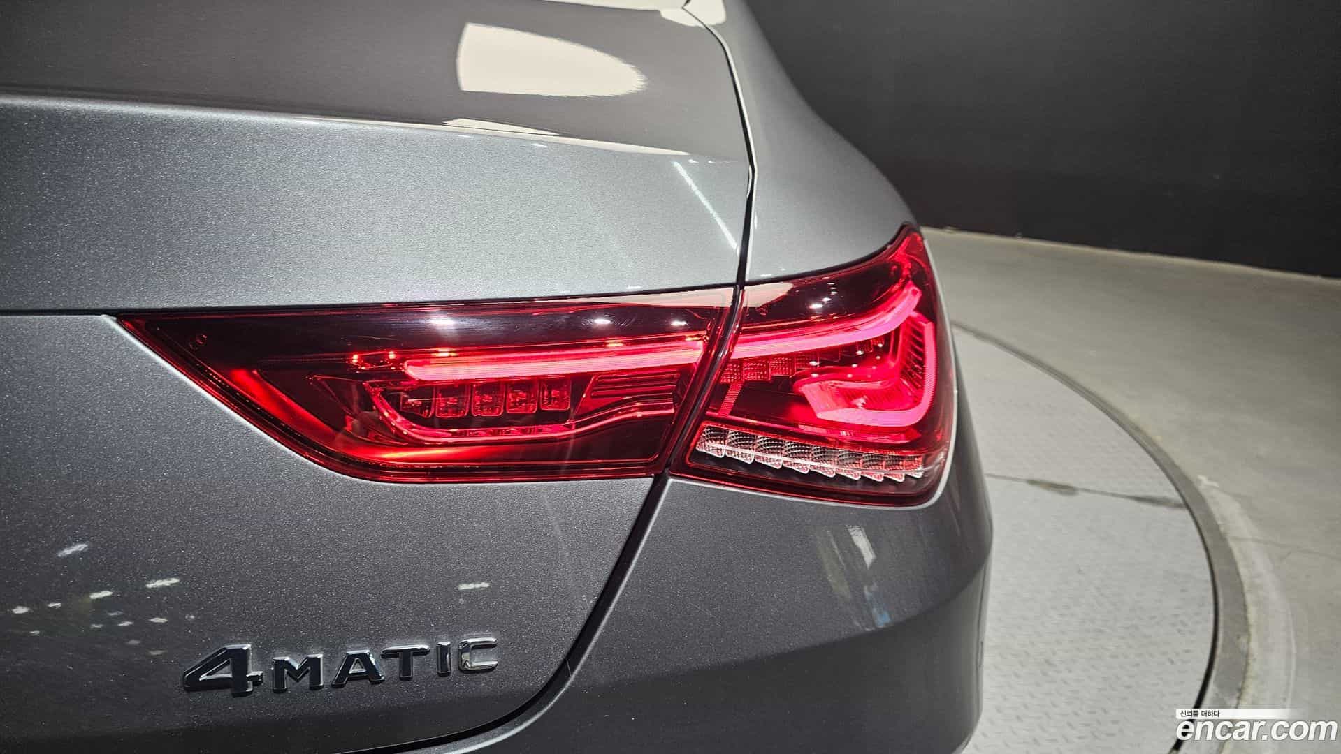 CLA-Class Mercedes-Benz 2023.0-OUTER-033