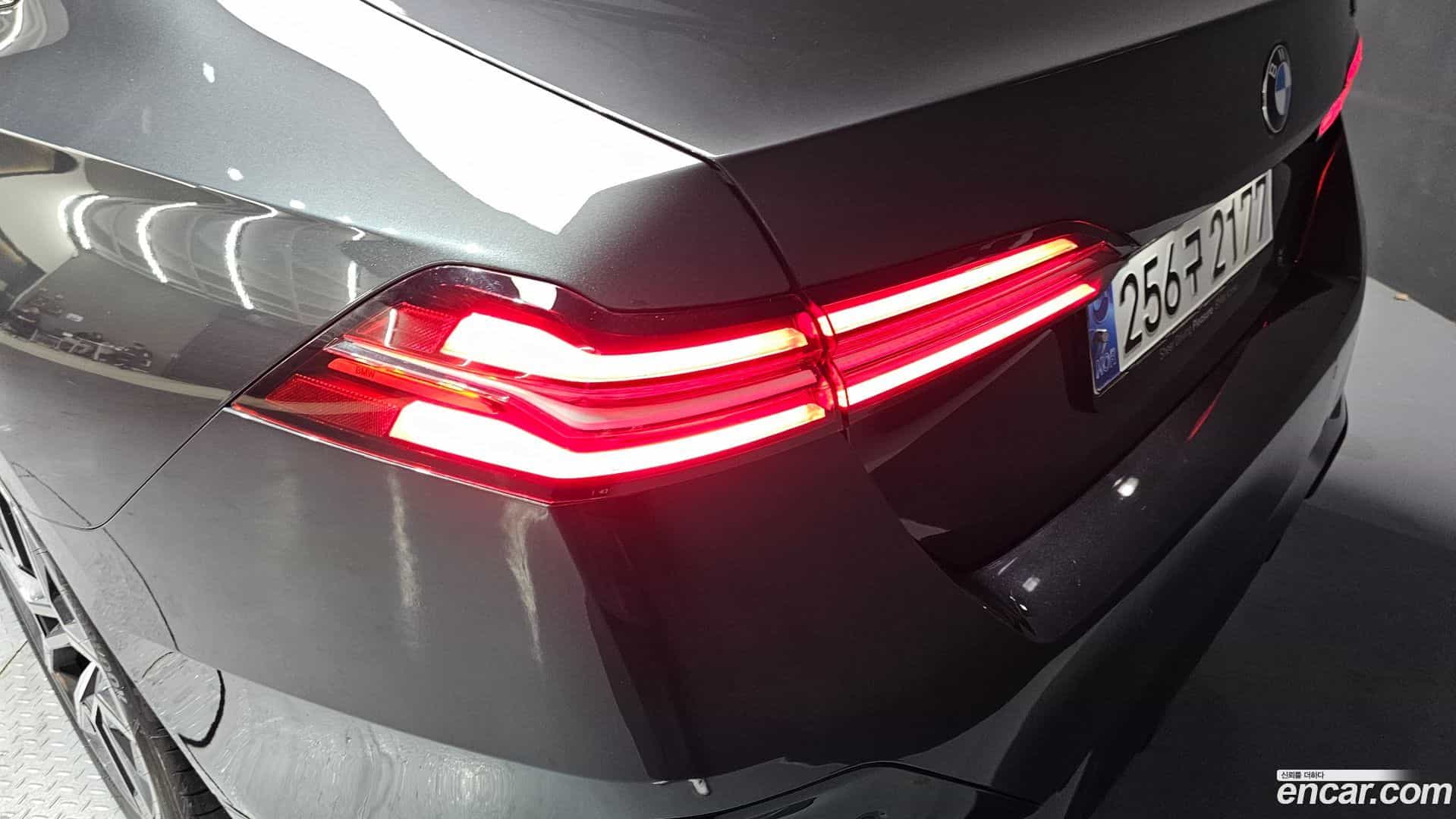 5-Series BMW 2025.1-OUTER-033