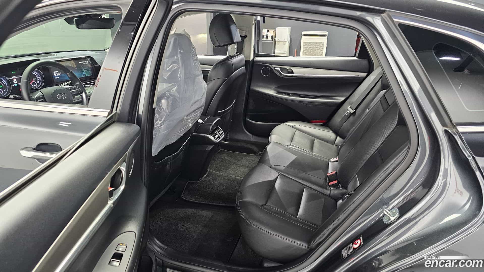 Grandeur Hyundai 2022.3-INNER-036