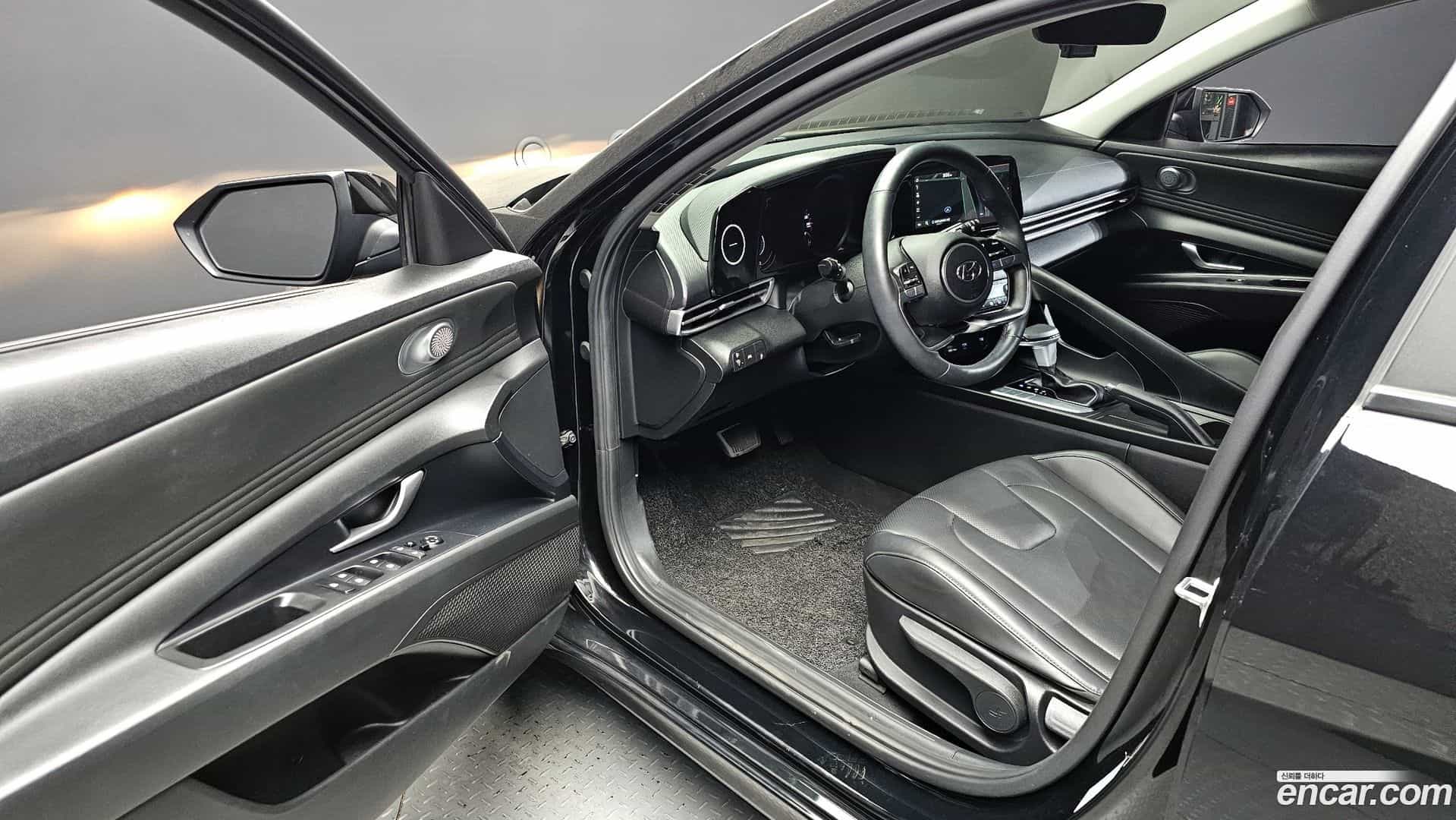 AVANTE Hyundai 2020.4-INNER-010