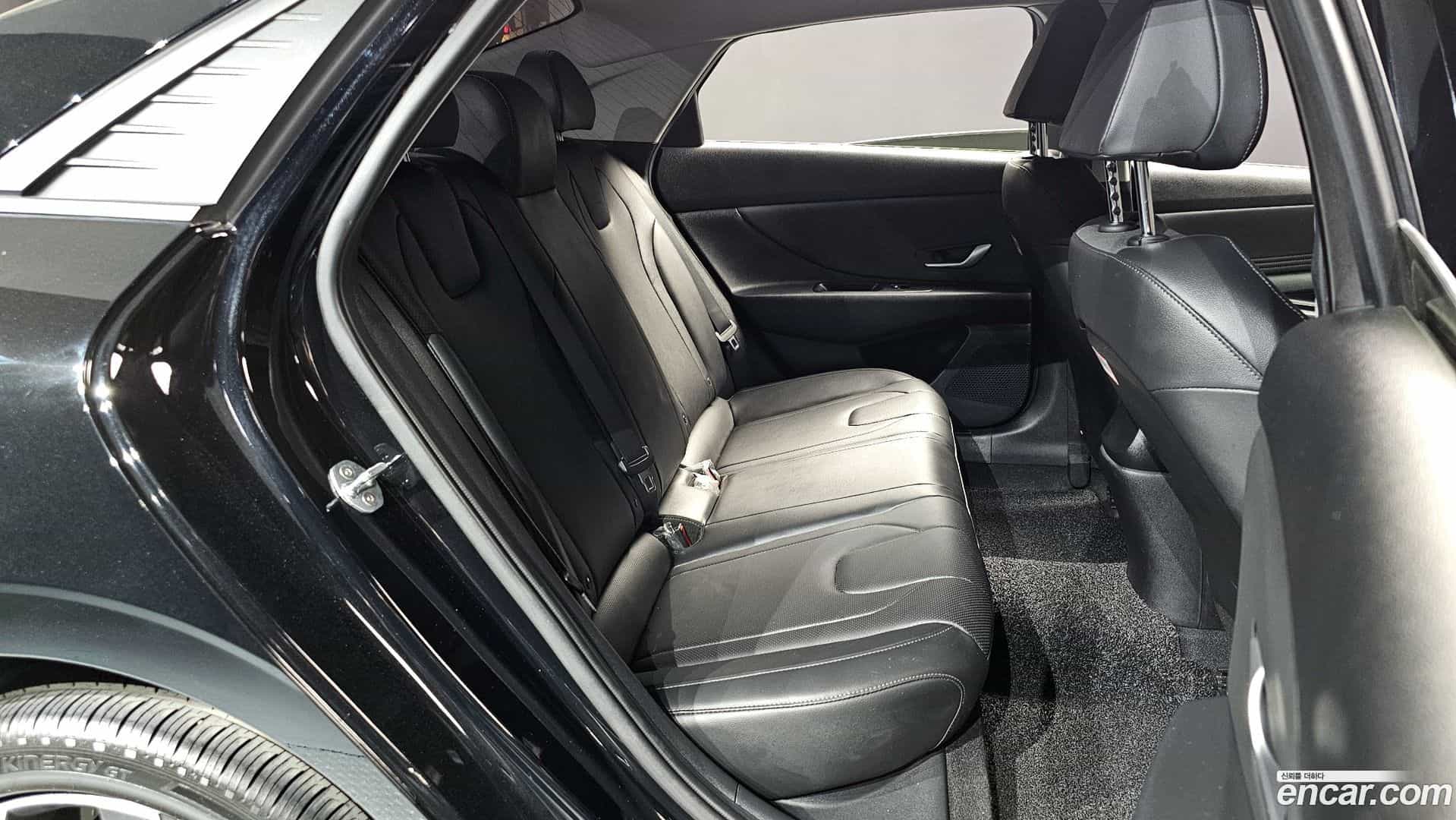 AVANTE Hyundai 2020.4-OPTION-015