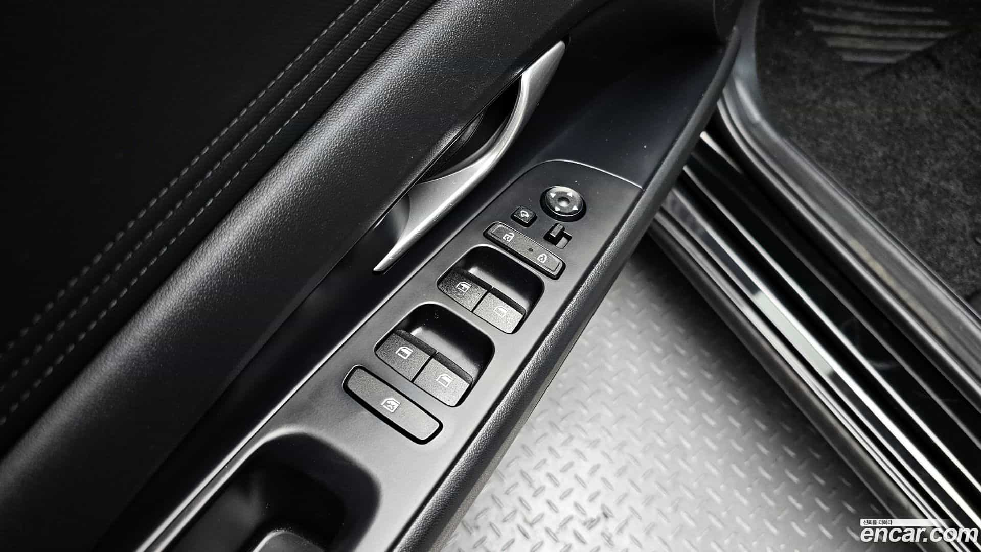 AVANTE Hyundai 2020.4-OPTION-040