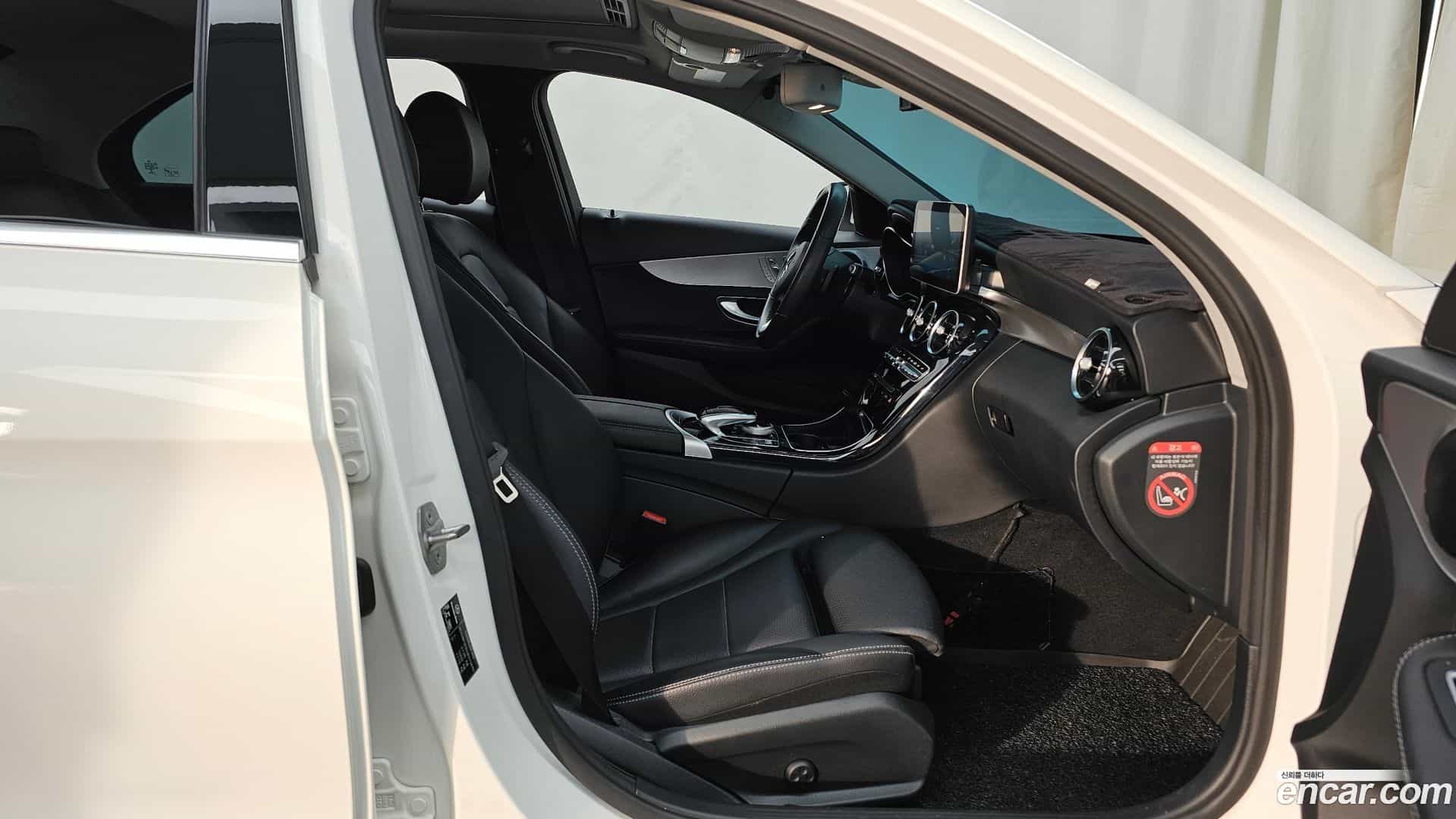 C-Class Mercedes-Benz 2017.7-OPTION-015