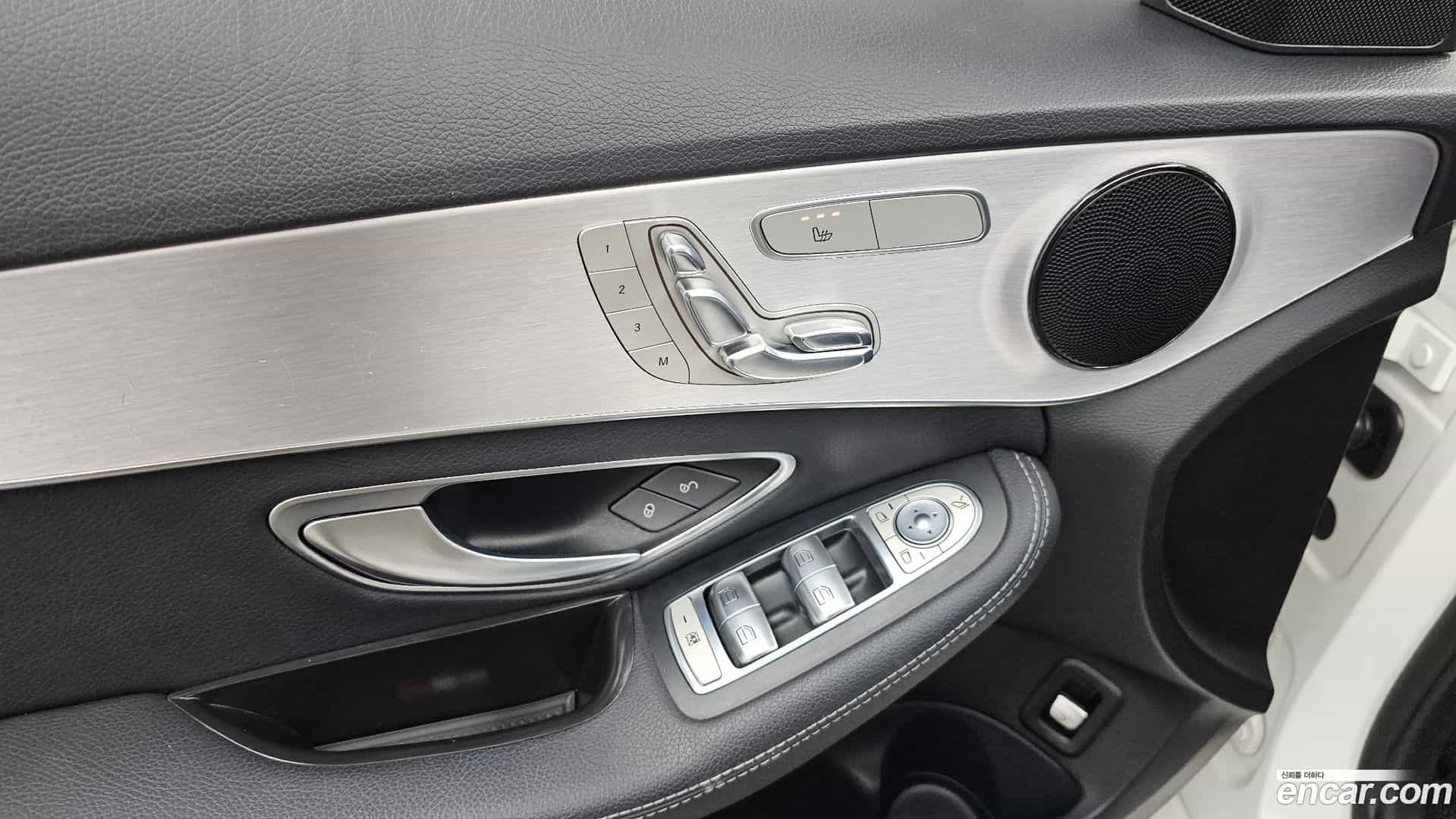 C-Class Mercedes-Benz 2017.7-OPTION-023
