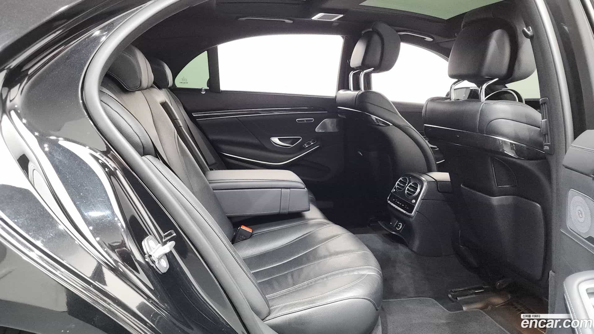 S-Class Mercedes-Benz 2019.8-INNER-036