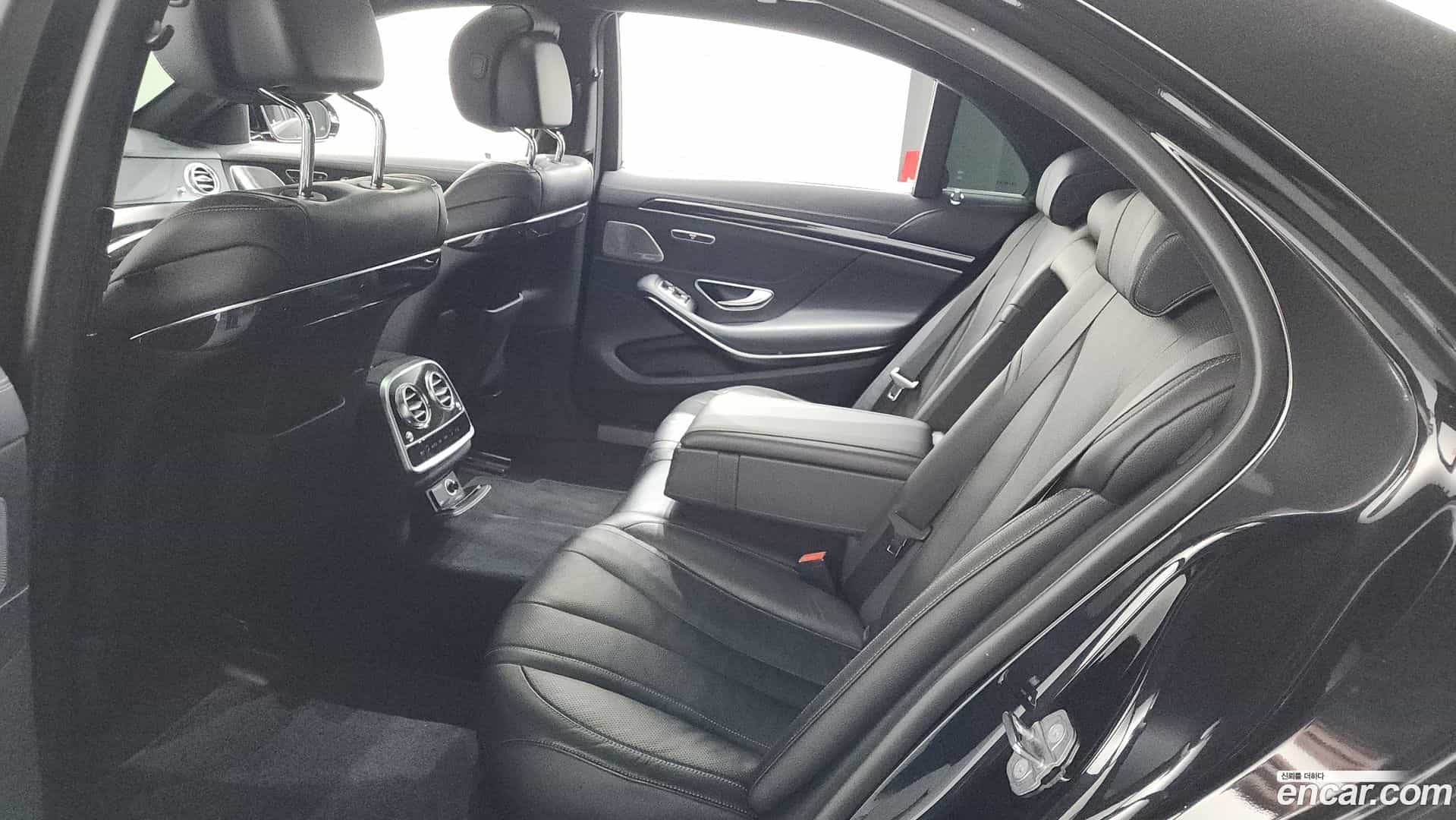 S-Class Mercedes-Benz 2019.8-OPTION-040