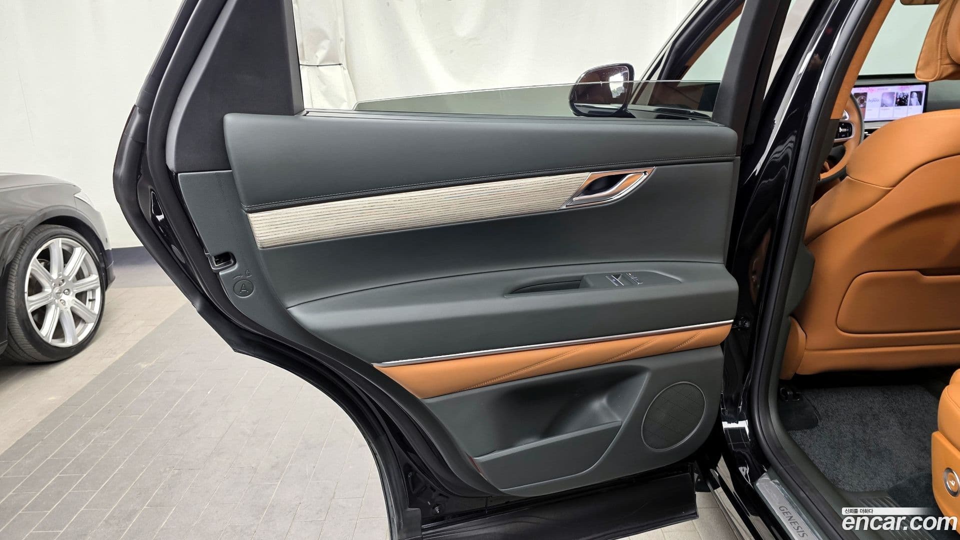 Main__Slider__Photo:GV80 Genesis 2024.3-24