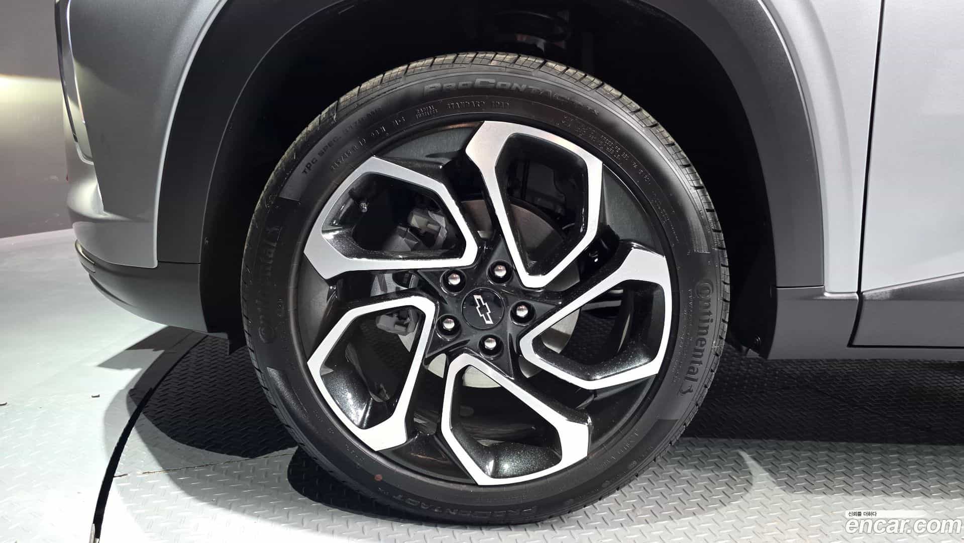Trax Chevrolet 2025.5-OUTER-005