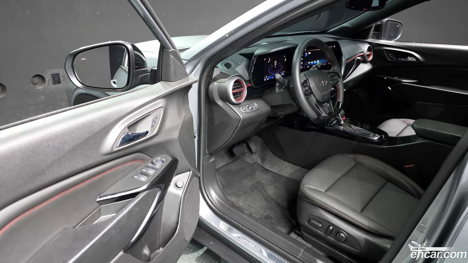 Trax Chevrolet 2025.5-INNER-010