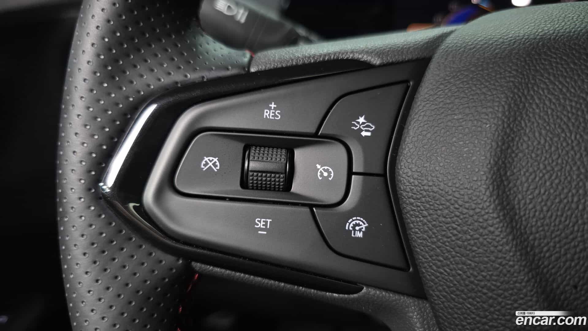 Trax Chevrolet 2025.5-OPTION-021