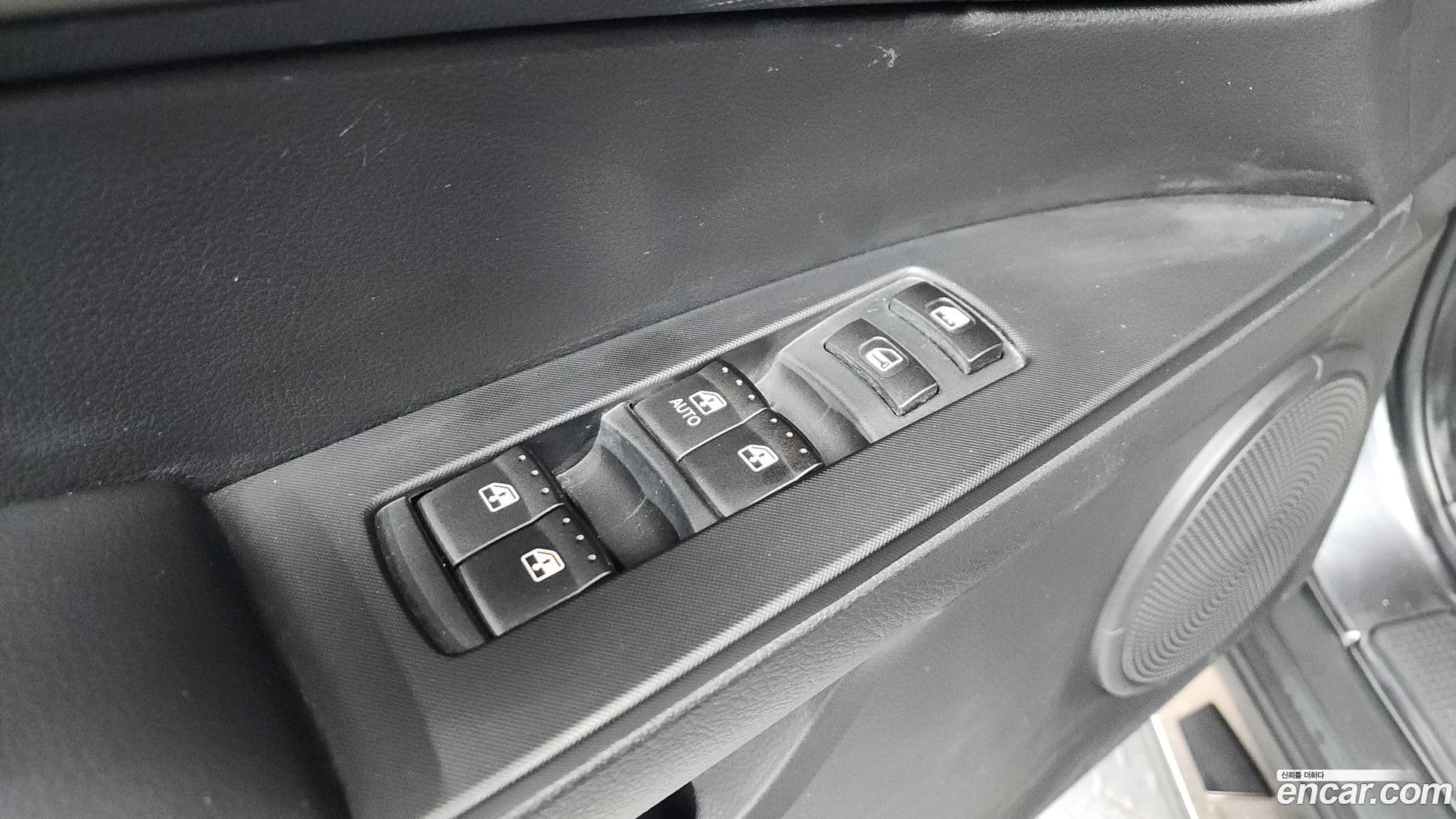 Main__Slider__Photo:KORANDO KG Mobility 2017.6-15