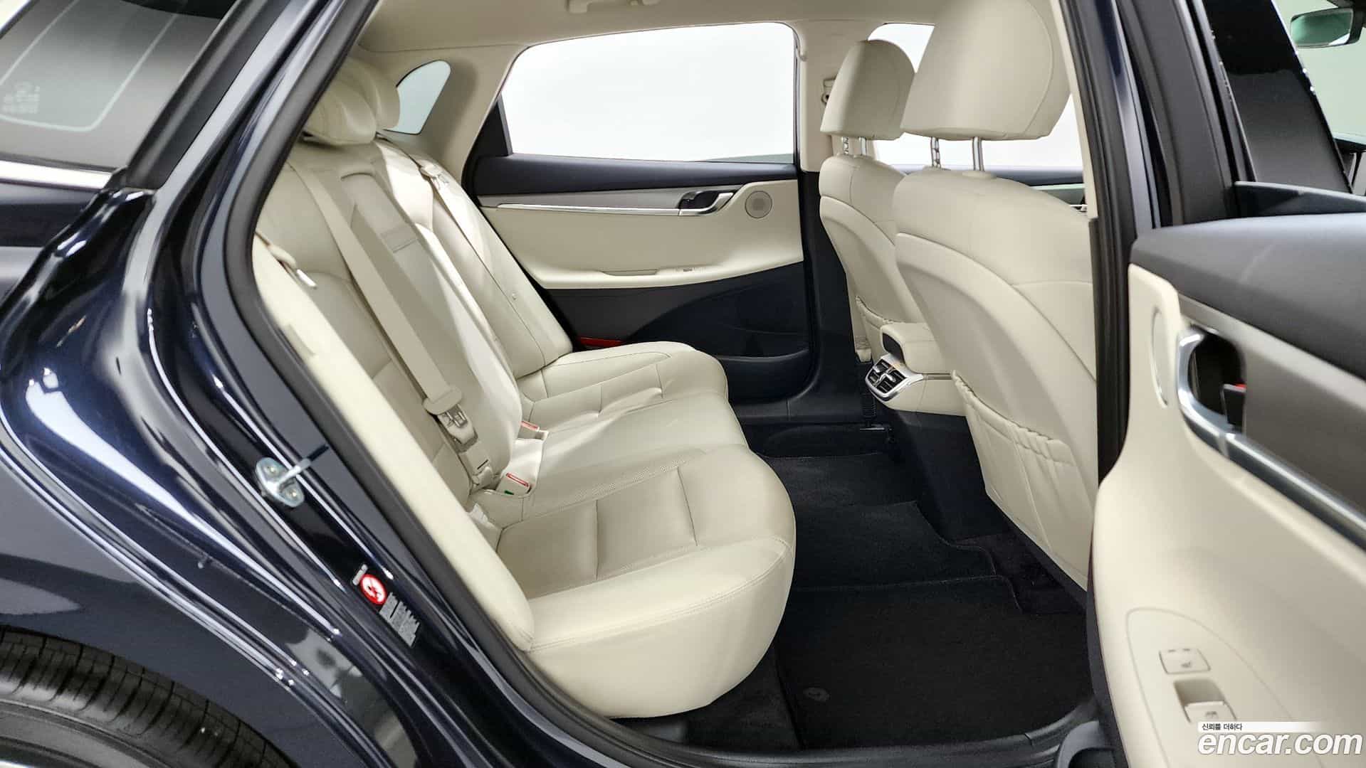 Grandeur Hyundai 2021.9-OPTION-015