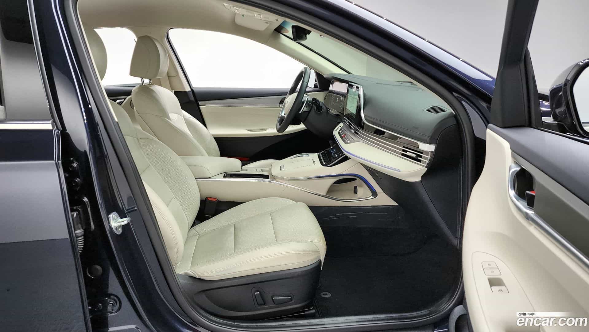 Grandeur Hyundai 2021.9-INNER-036