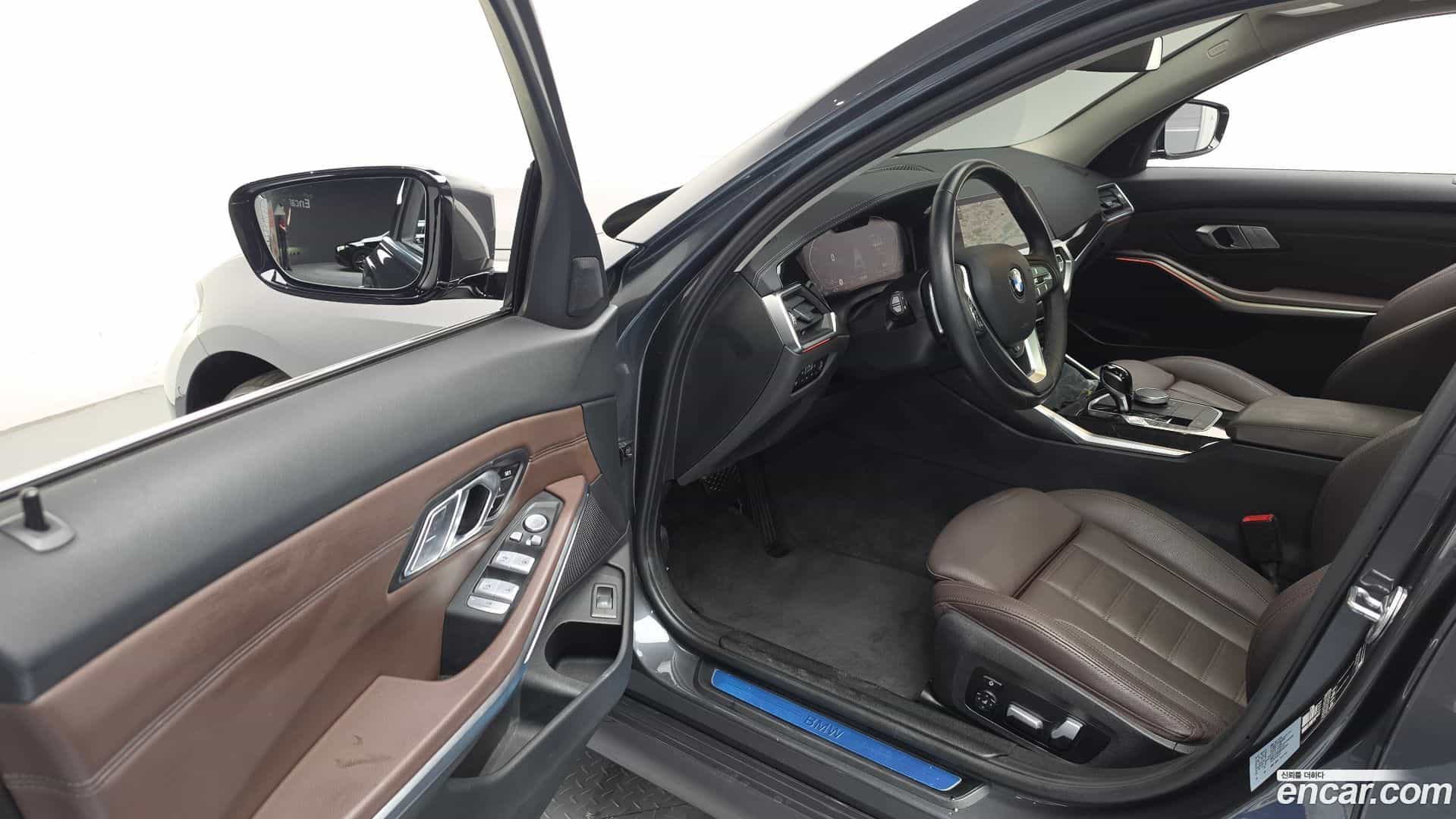 3-Series BMW 2022.4-INNER-010