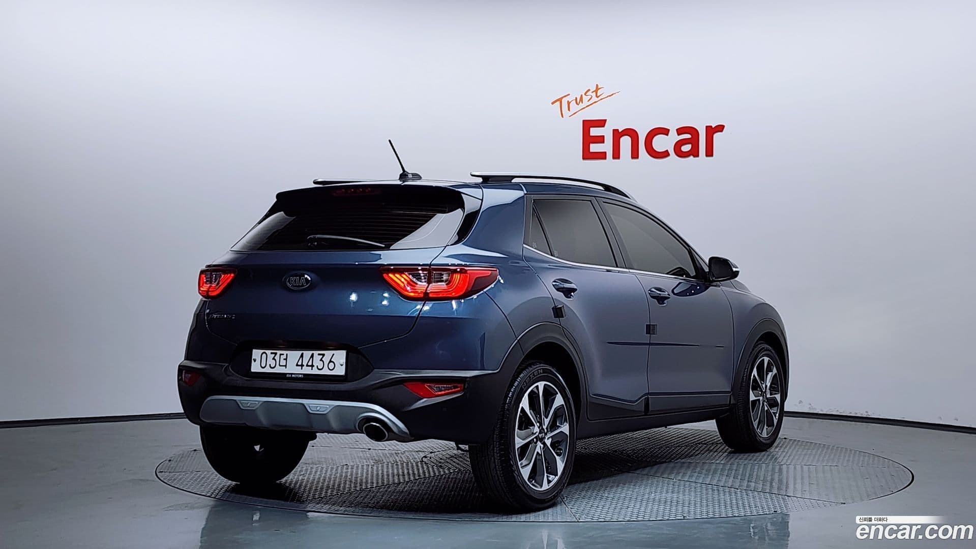 Main__Slider__Photo:Stonic Kia 2017.8-1
