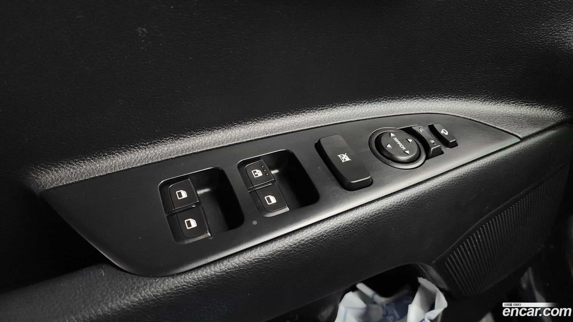 Stonic Kia 2017.8-OPTION-040