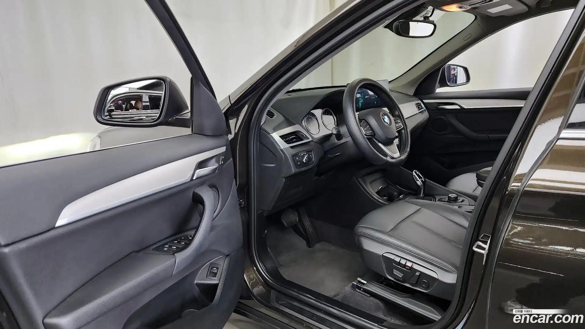 X1 BMW 2020.8-INNER-010