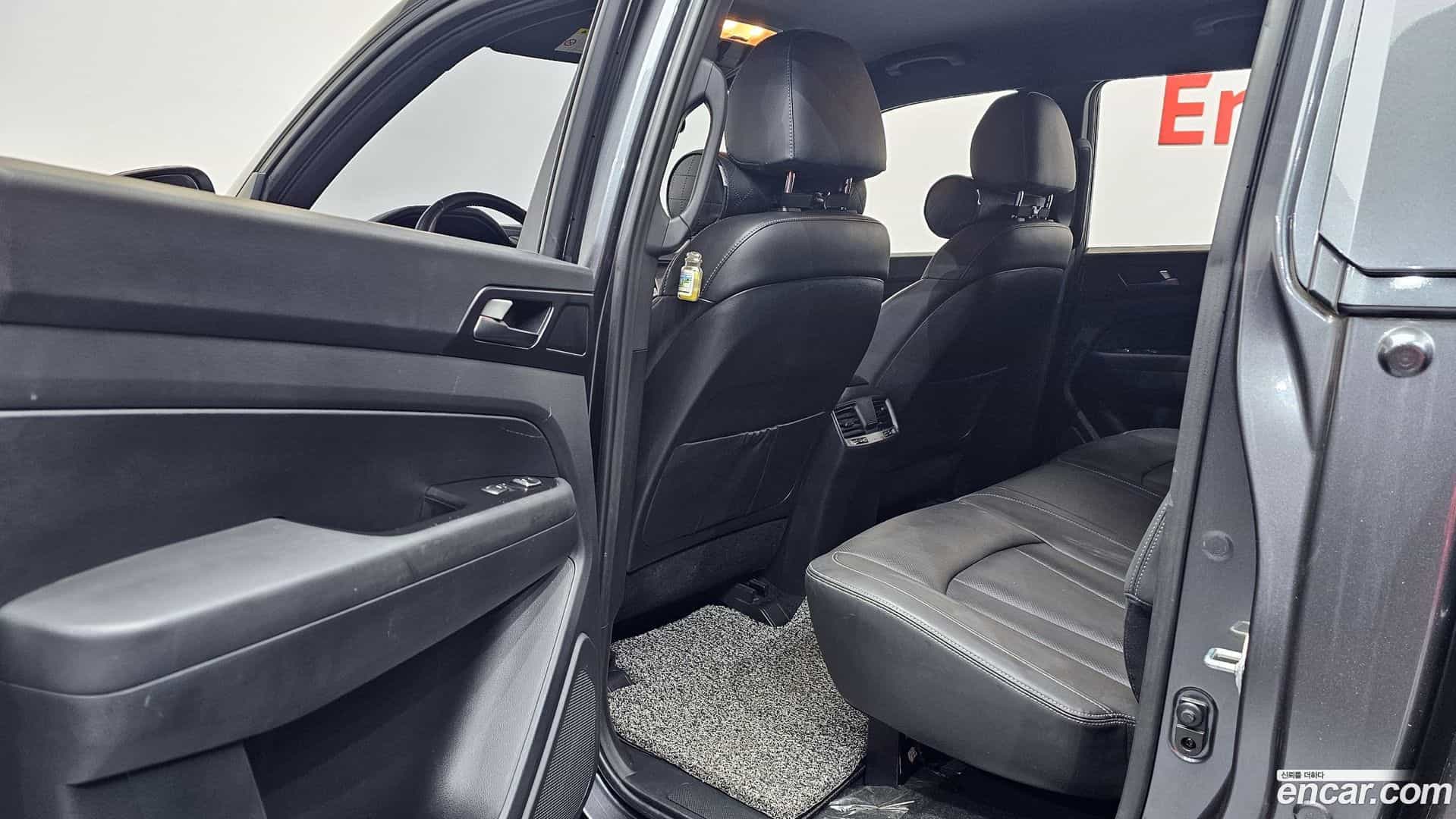 Rexton KG Mobility 2019.8-OPTION-041