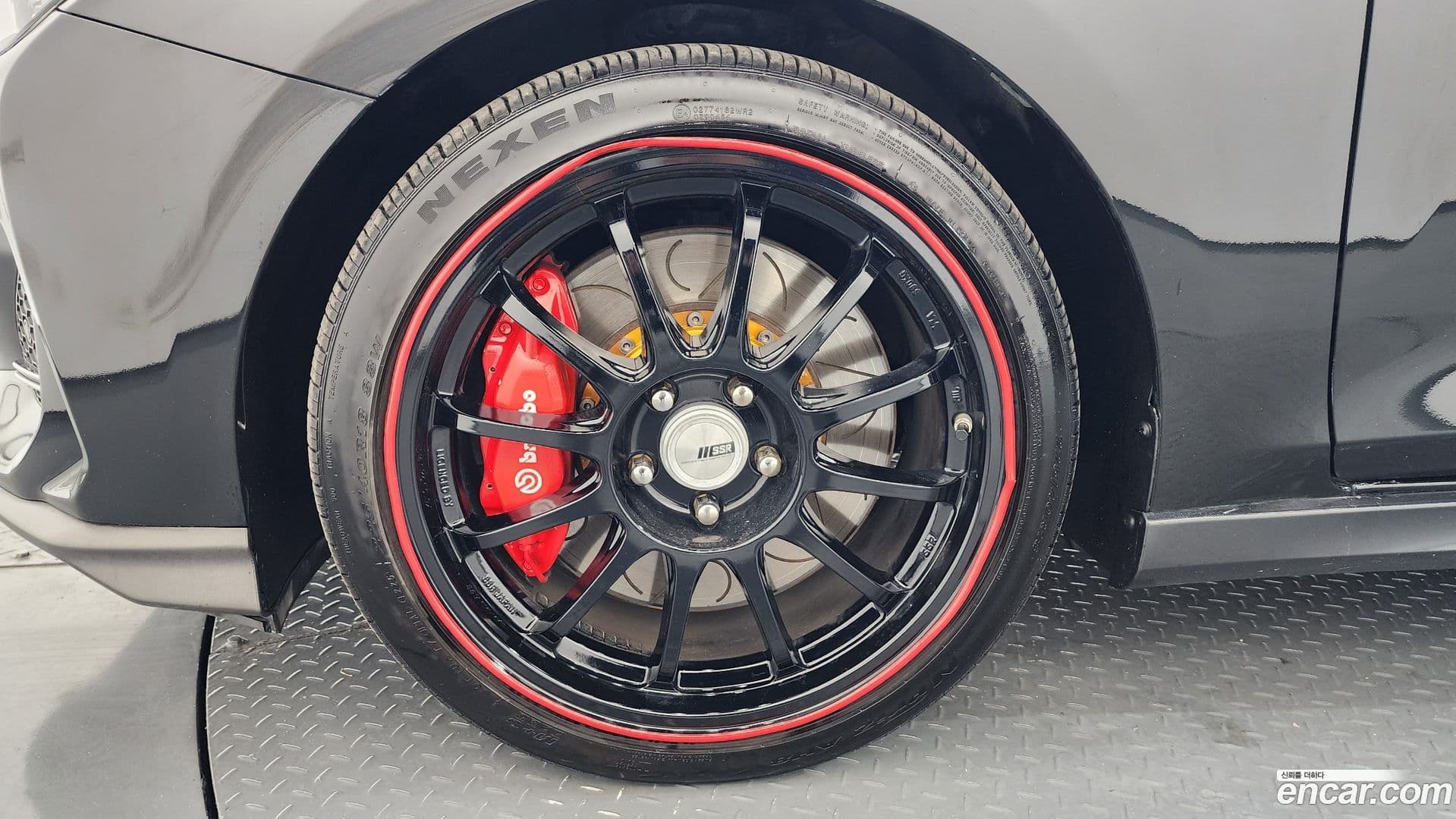 Main__Slider__Photo:Veloster Hyundai 2018.6-4