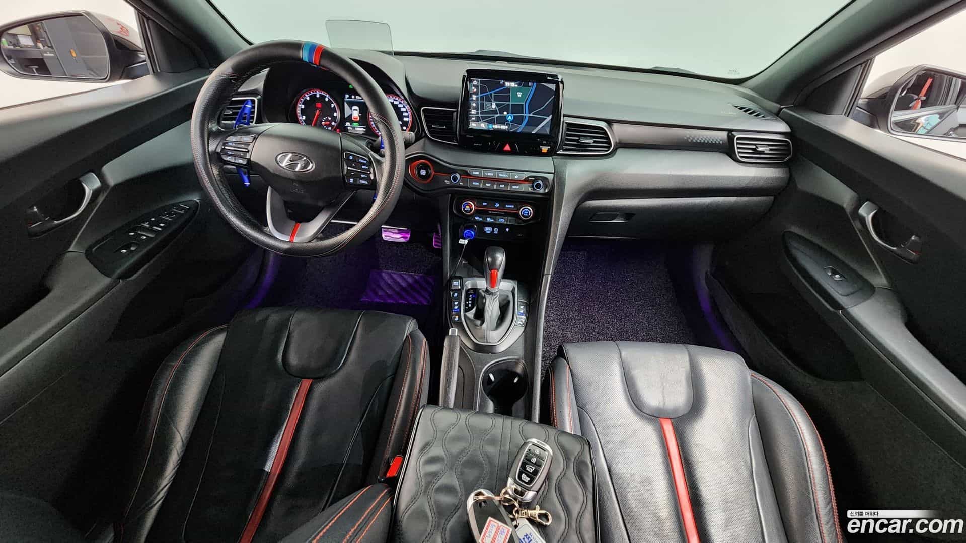 Veloster Hyundai 2018.6-INNER-007