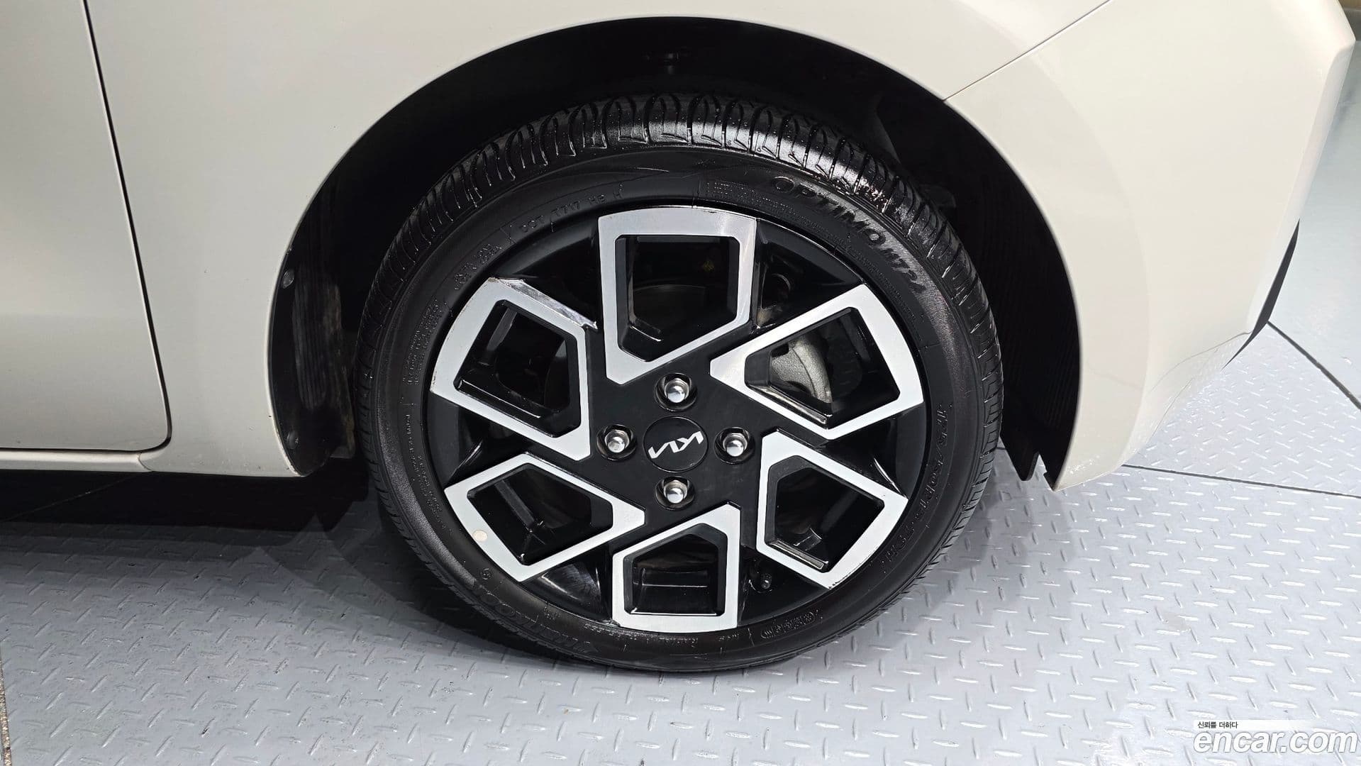 Main__Slider__Photo:RAY Kia 2023.5-4