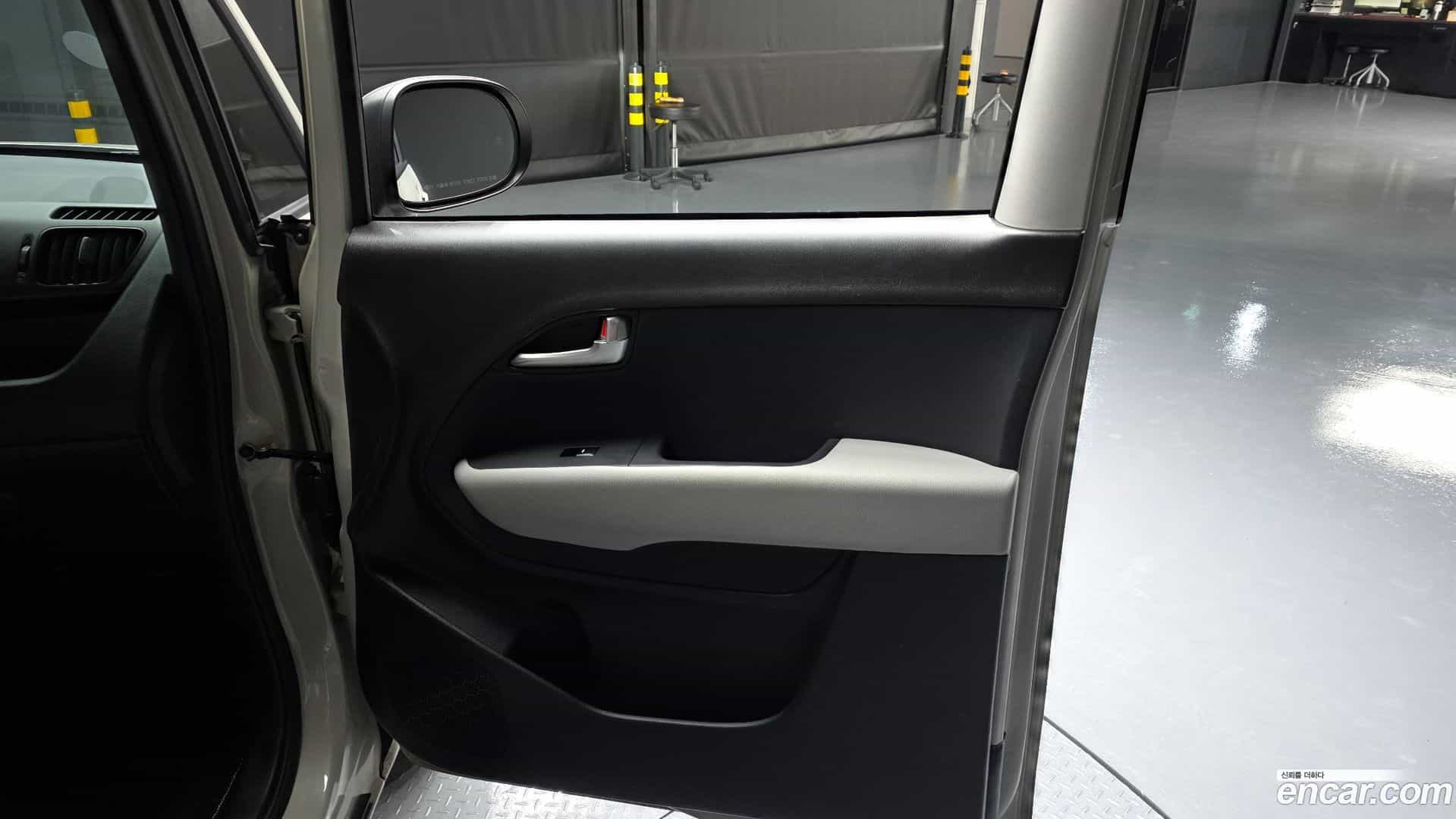 RAY Kia 2023.5-INNER-034