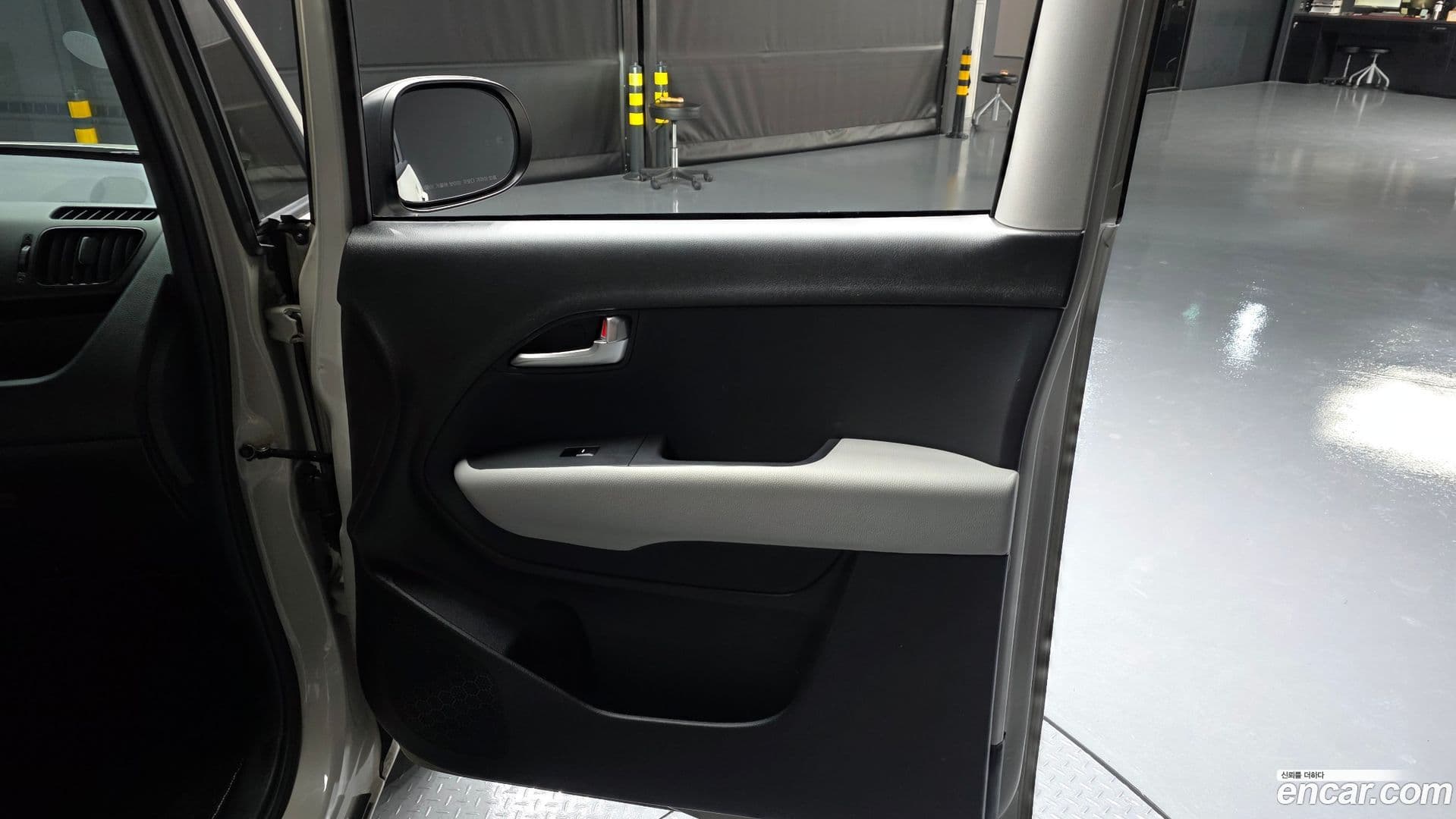 Main__Slider__Photo:RAY Kia 2023.5-23