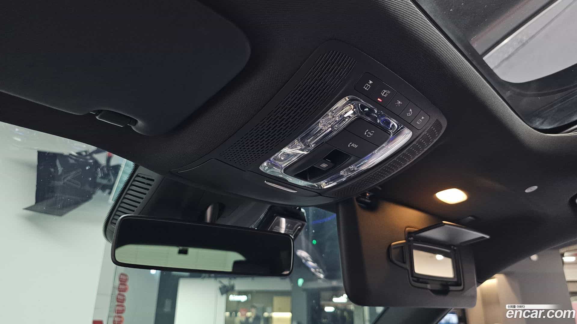 GLB-Class Mercedes-Benz 2020.8-OPTION-042