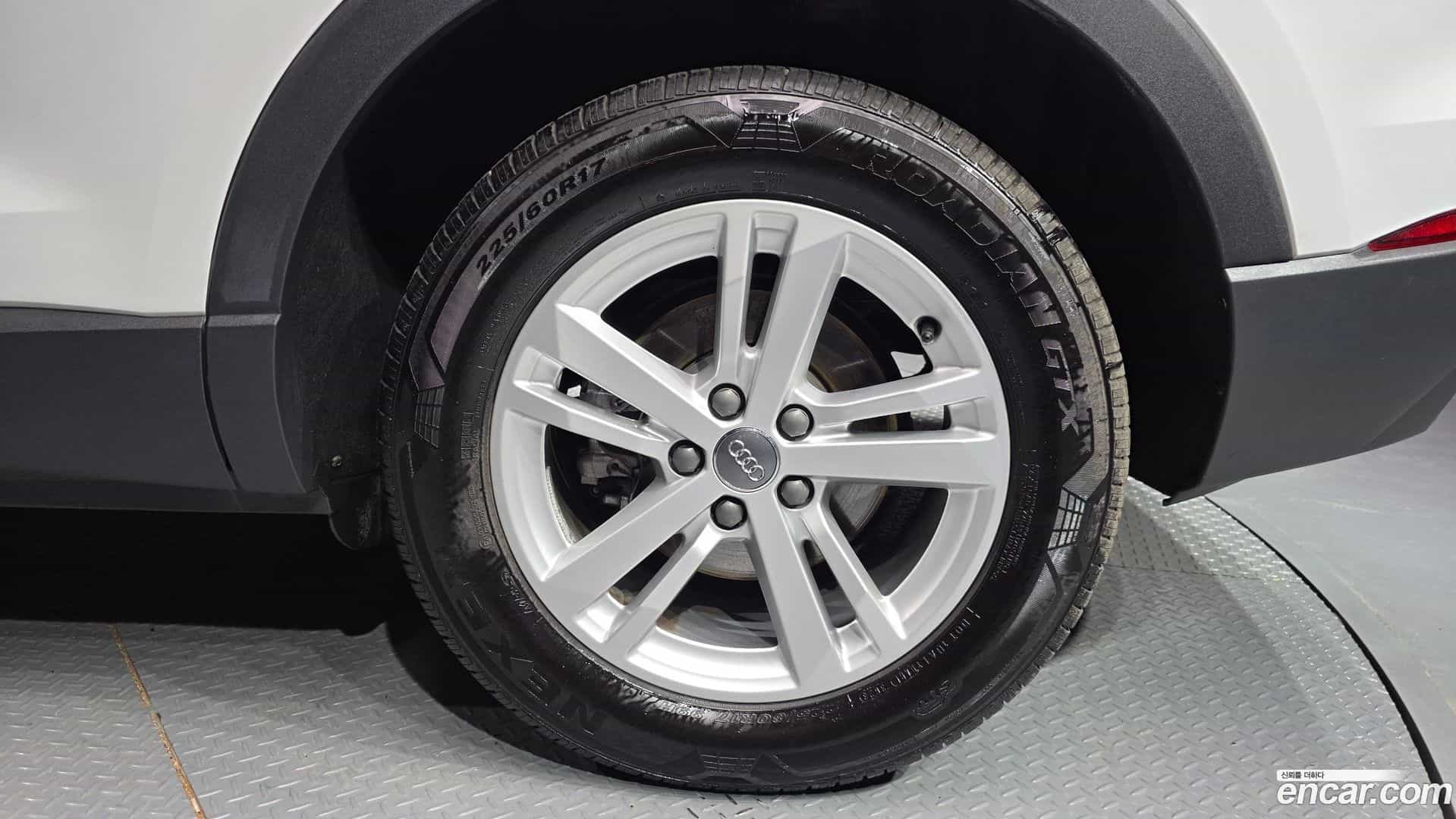 Q3 Audi 2020.9-OUTER-031