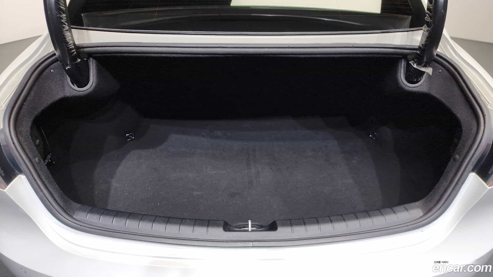 Grandeur Hyundai 2021.9-OPTION-024